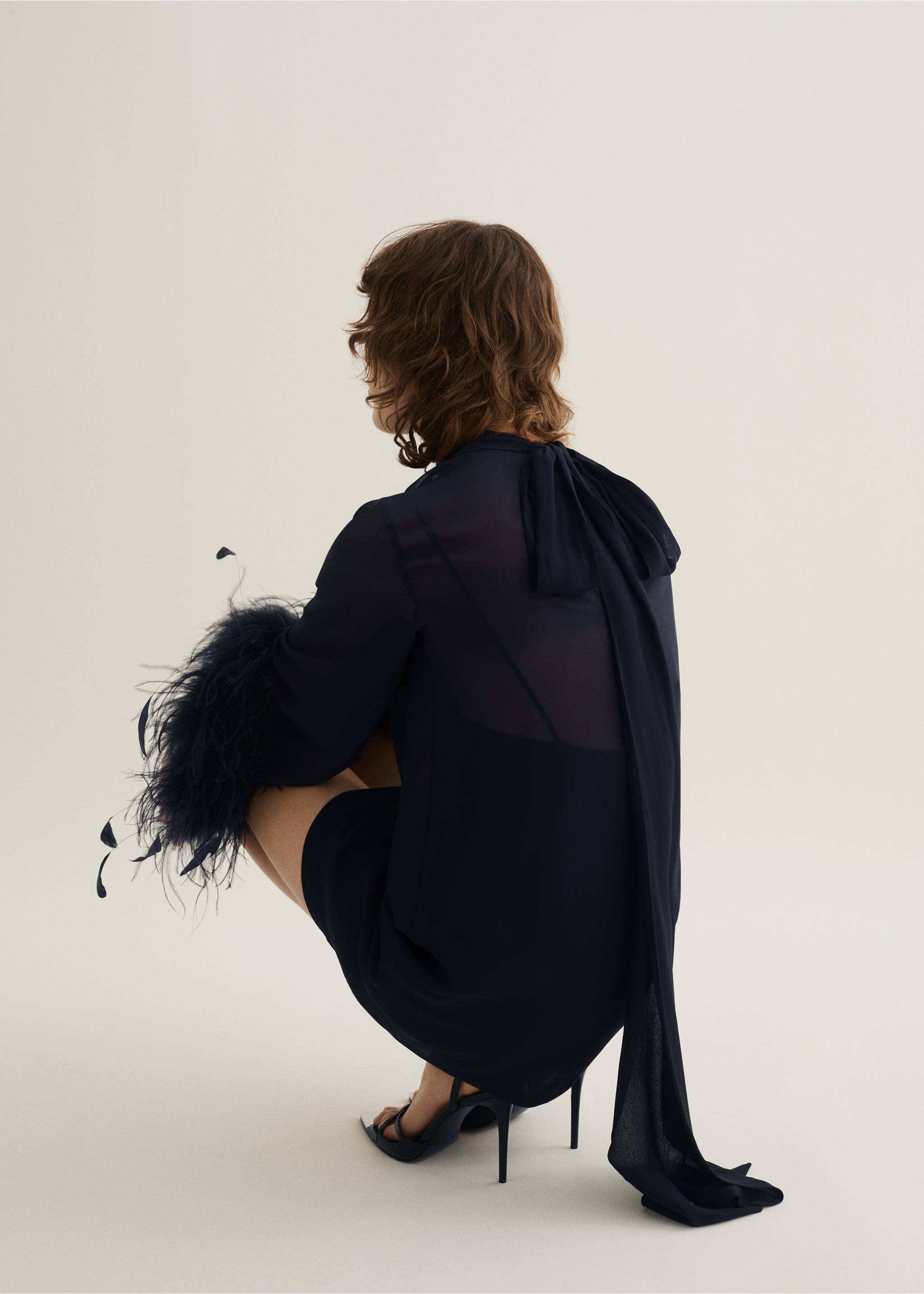 Semi-transparent feather dress - Reverse of the article, Night Blue. Ref: 87020274-00.