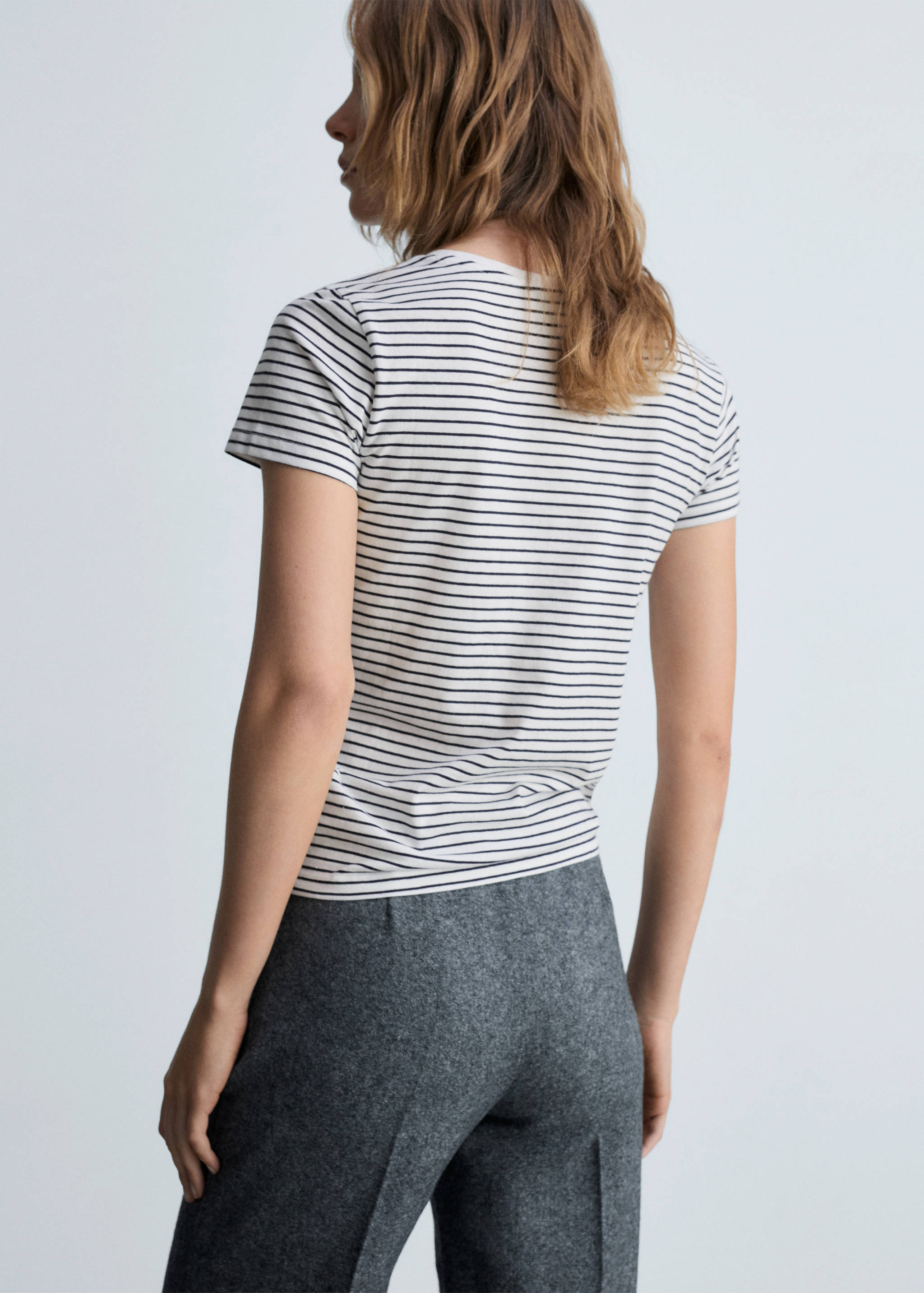 Striped logo T-shirt - Reverse of the article