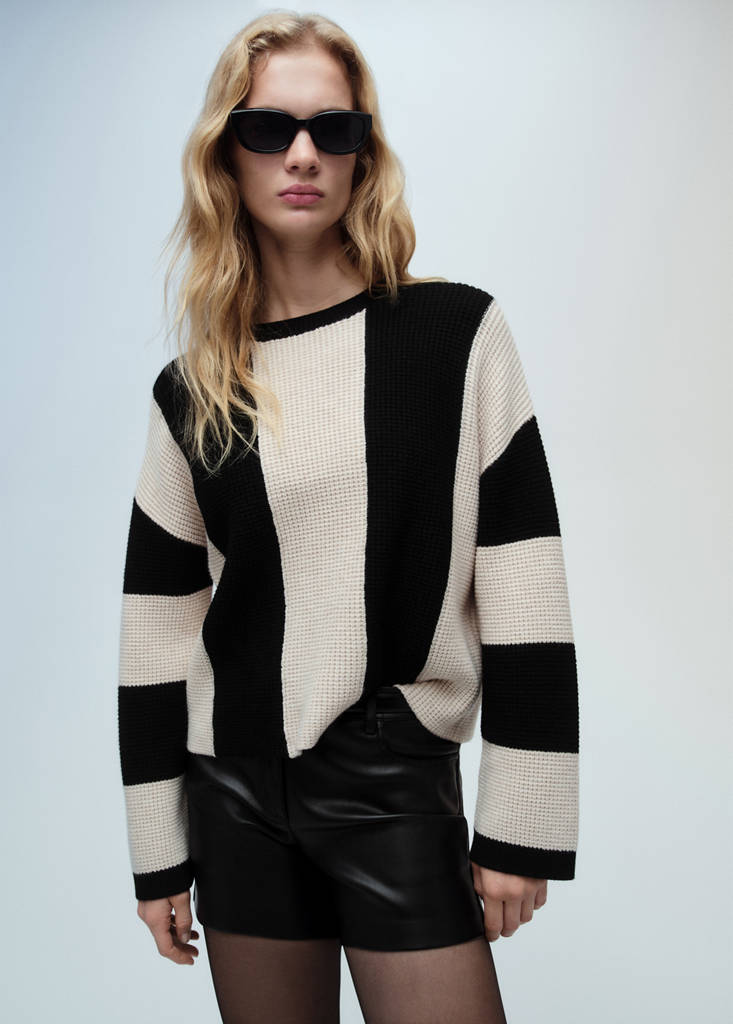 Knit striped sweater — Black