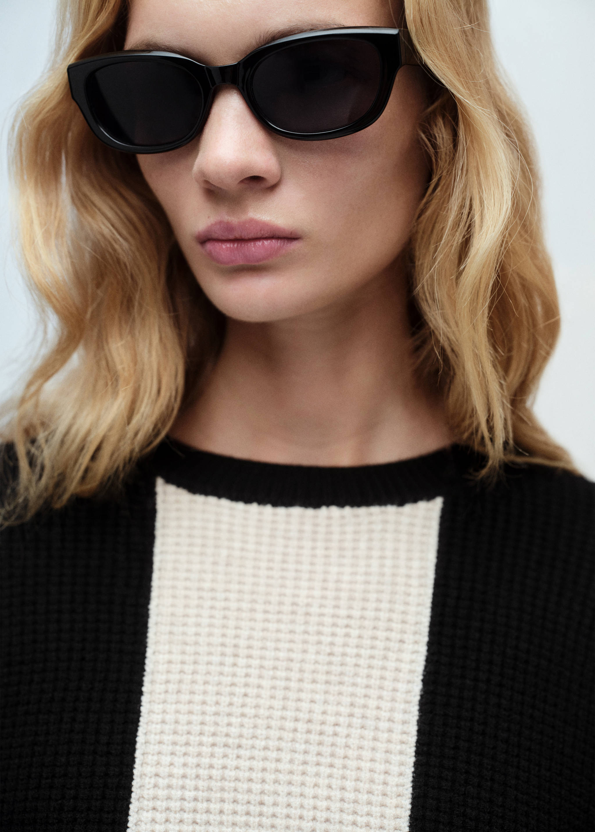 Knit striped sweater - Details of the article 1