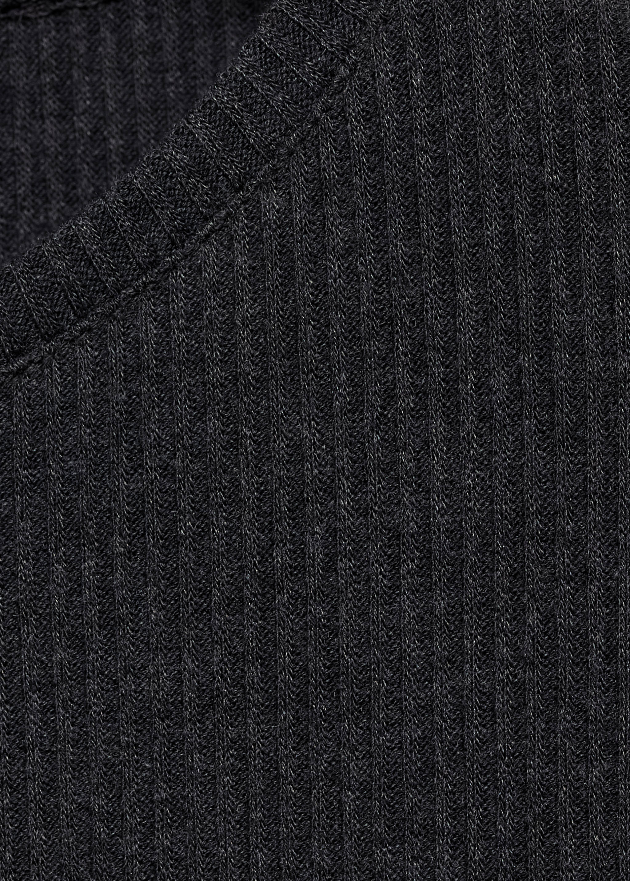 Ribbed long-sleeved t-shirt - Details of the article 8