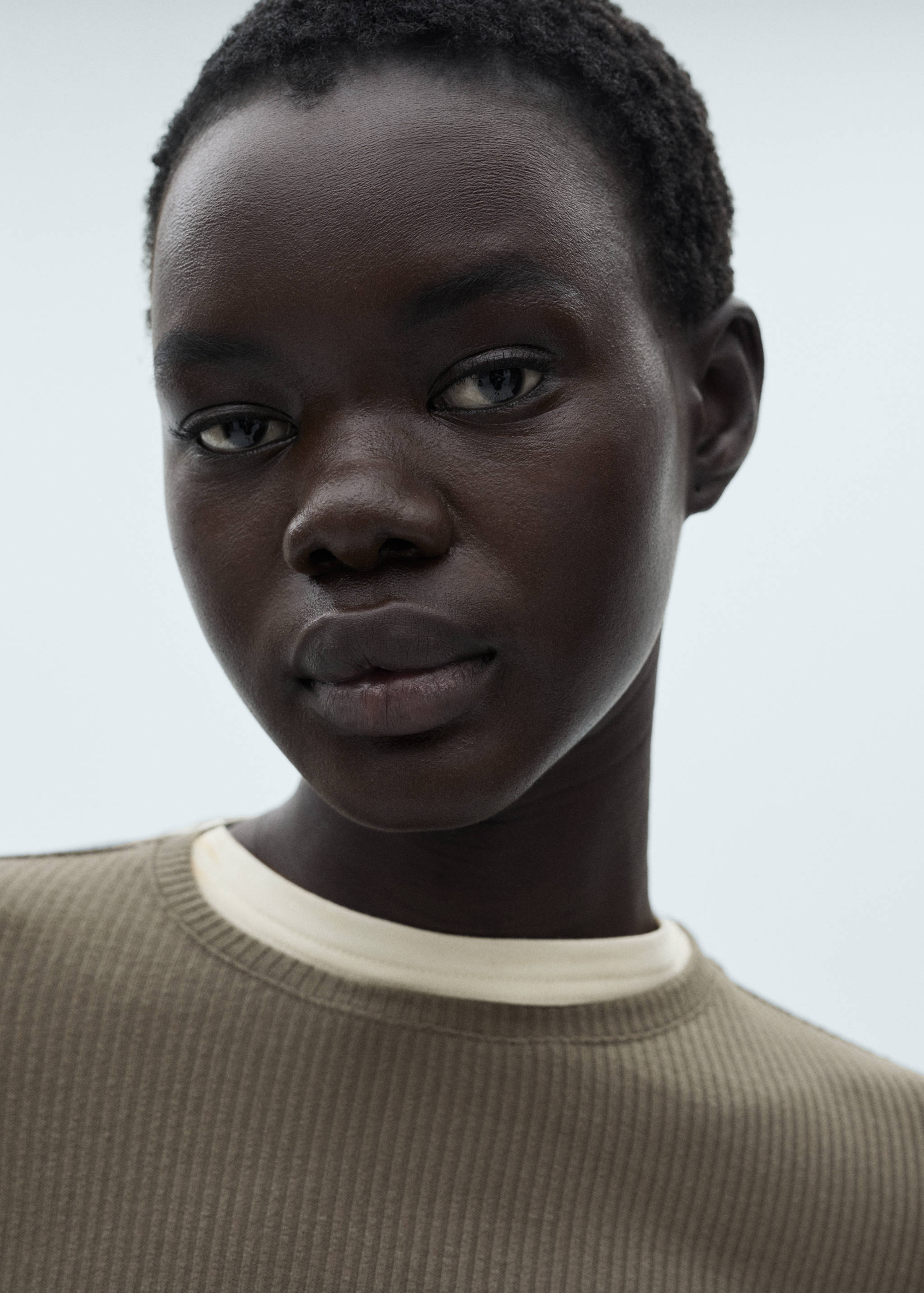 Ribbed long-sleeved t-shirt - Details of the article 1