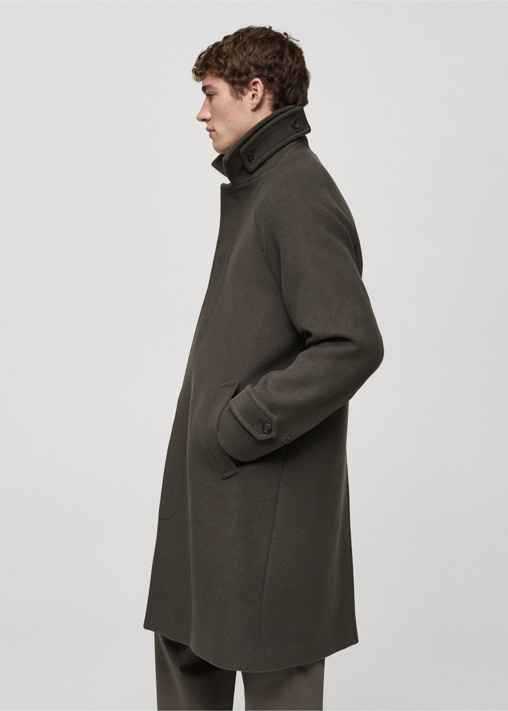Long recycled wool coat - Details of the article 2, Khaki. Ref: 87020576-01.