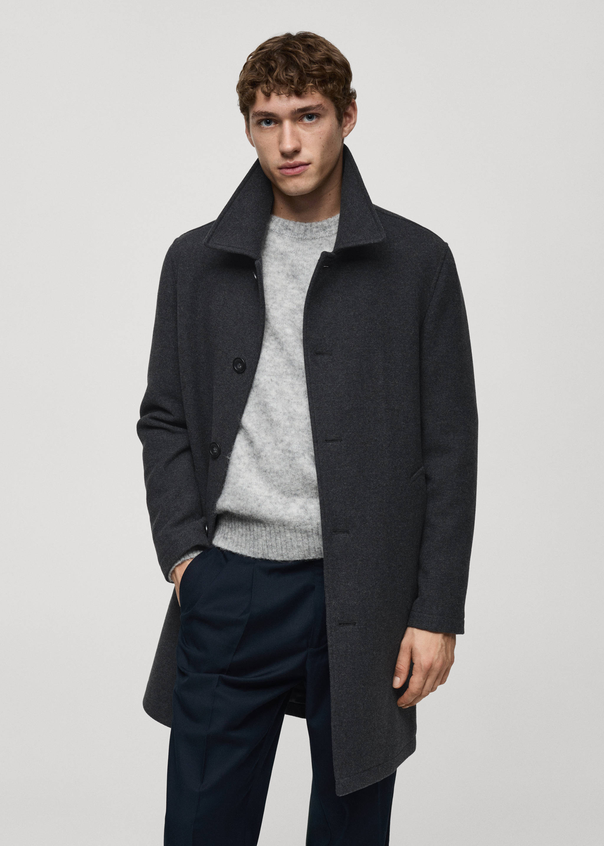 Wool coat with detachable collar - Details of the article 6