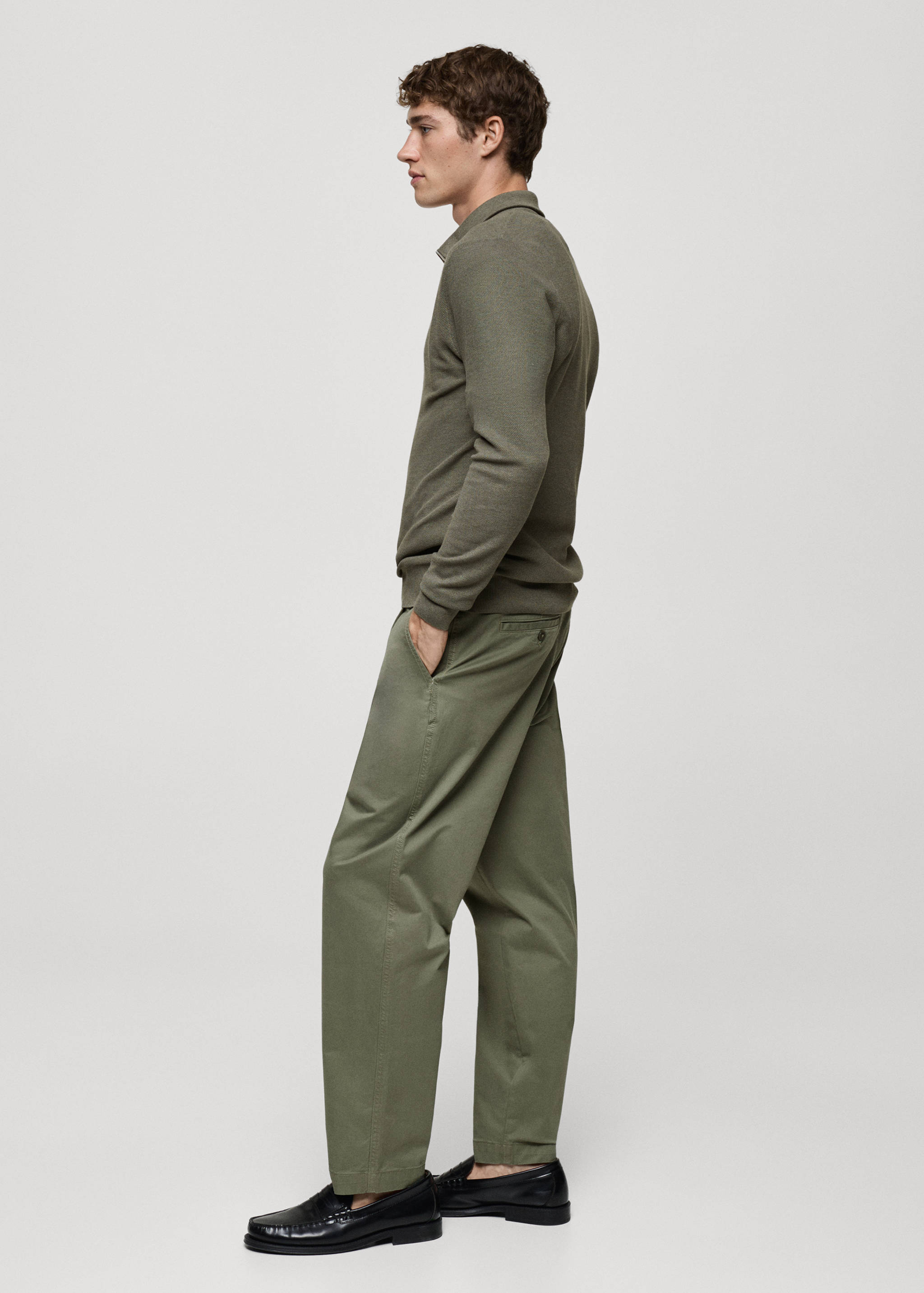 Microstructure sweater with zipper collar - Details of the article 2