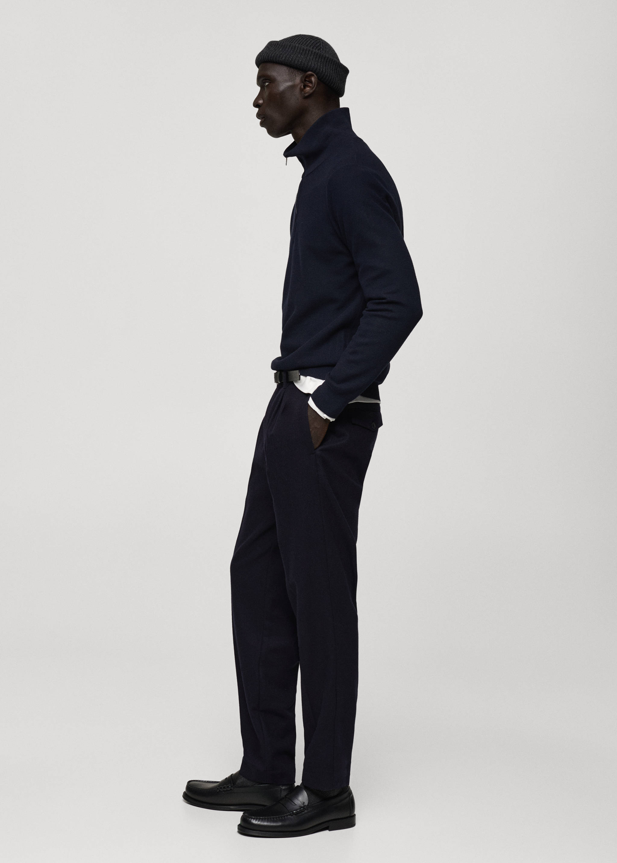 Microstructure sweater with zipper collar - Details of the article 2