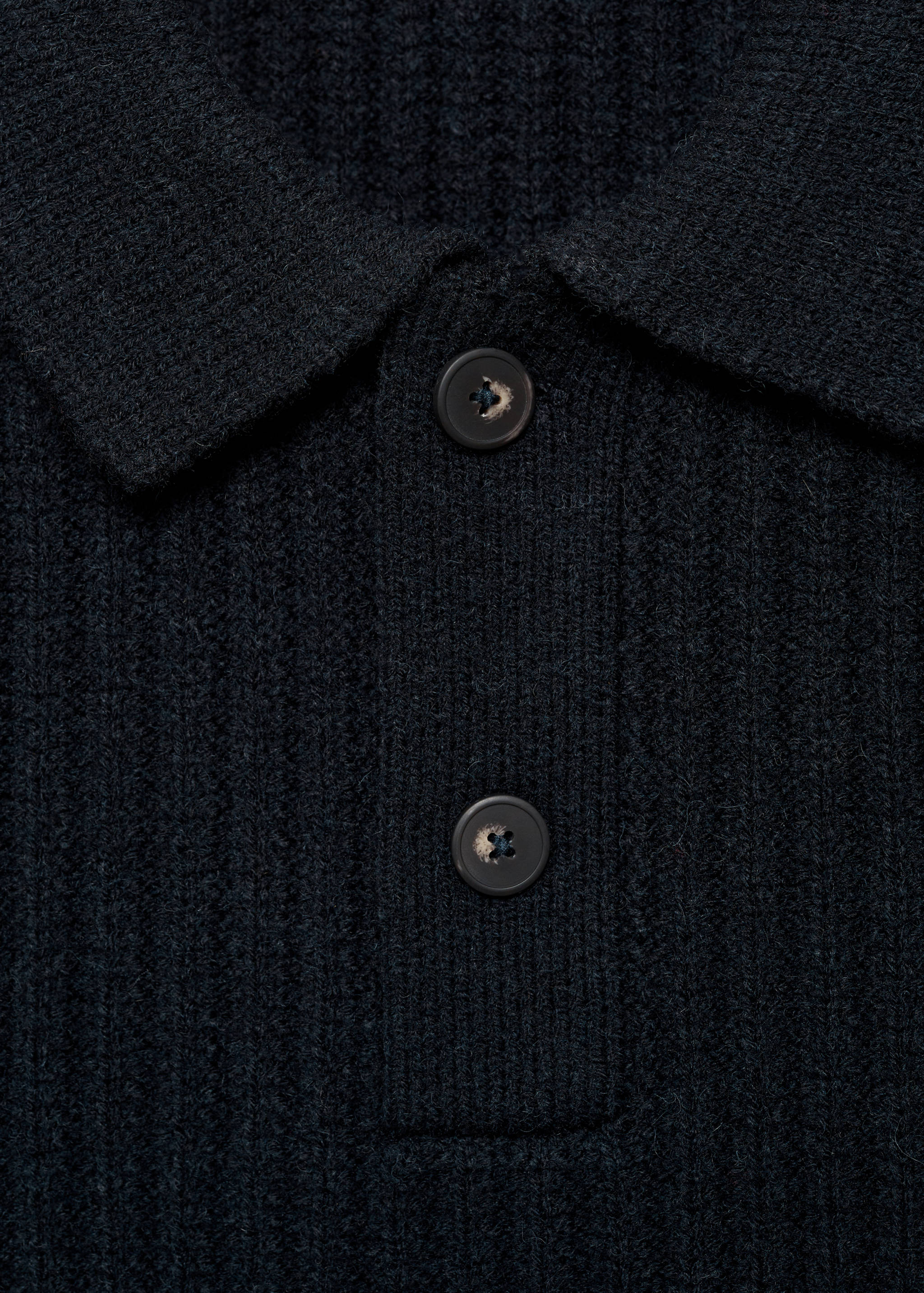 Gerippter Pullover mit Polo-Kragen - Detail des Artikels 8