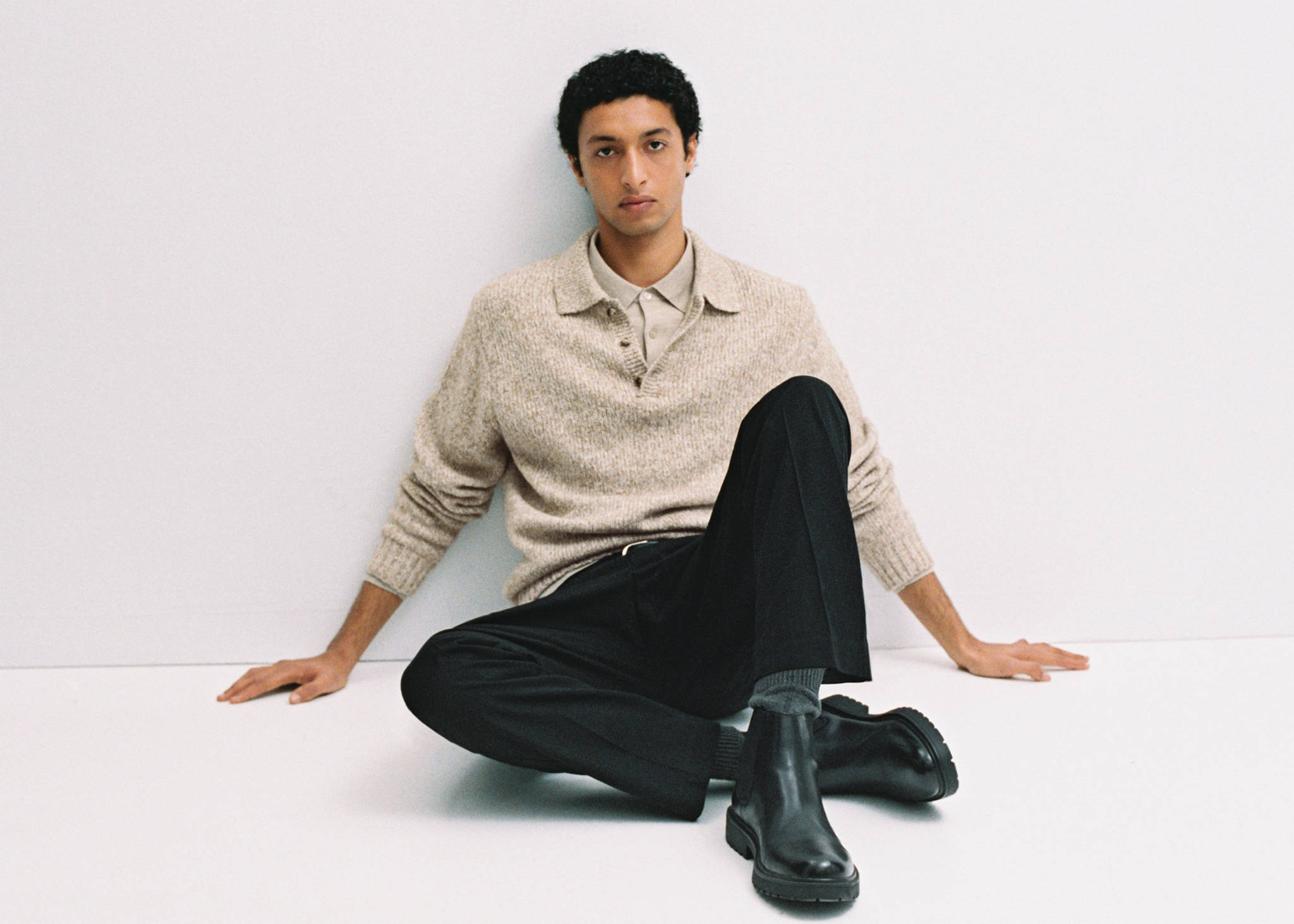 Knitted wool blend polo sweater - Panoramic plane