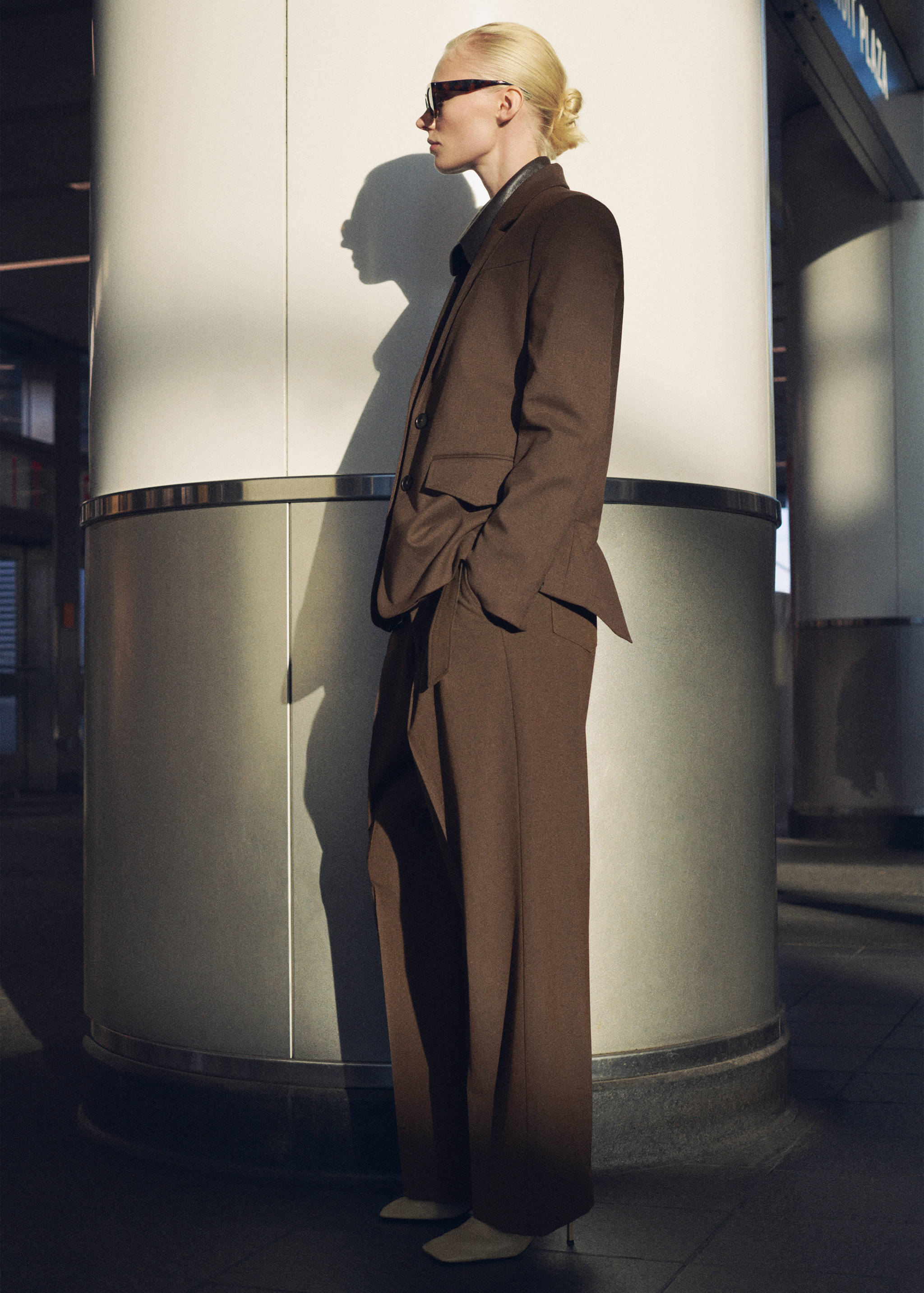 Belt suit trousers - Details of the article 2