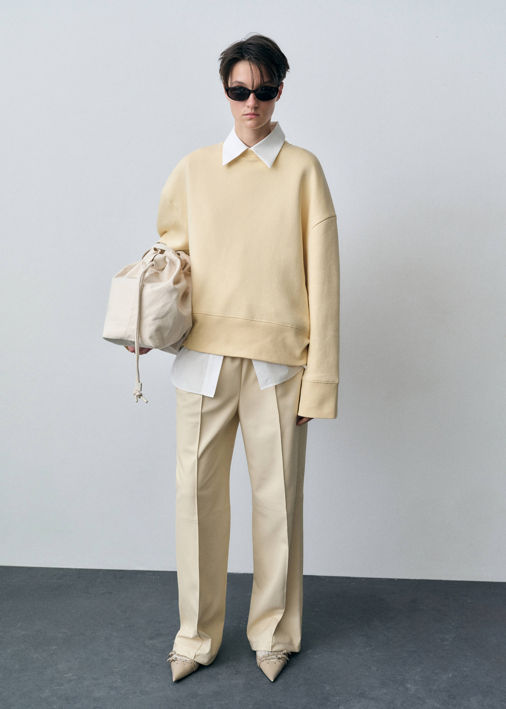 Pantalón wideleg efecto piel - Plano general