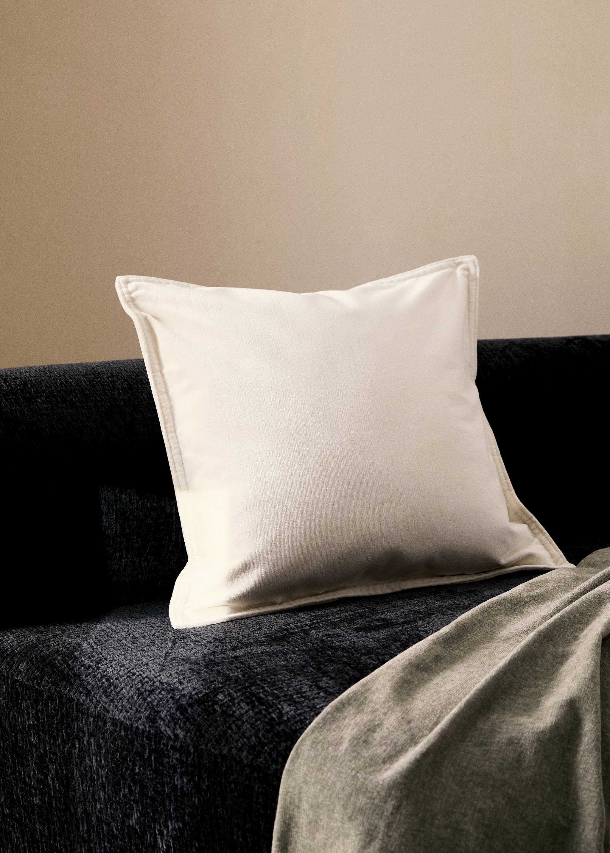 Velvet cushion cover 45 x 45 cm - General plane