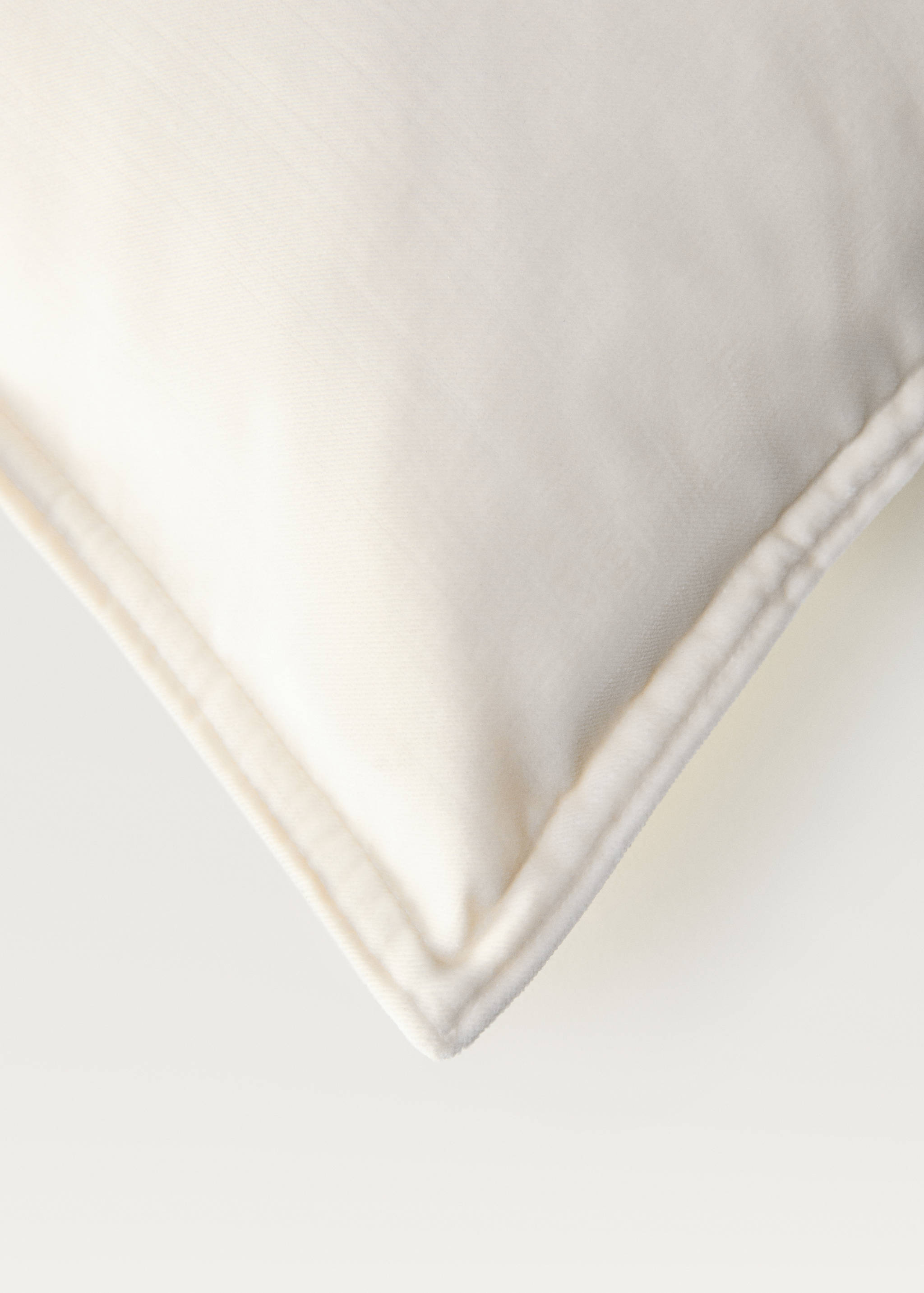 Velvet cushion cover 45 x 45 cm - Details of the article 2