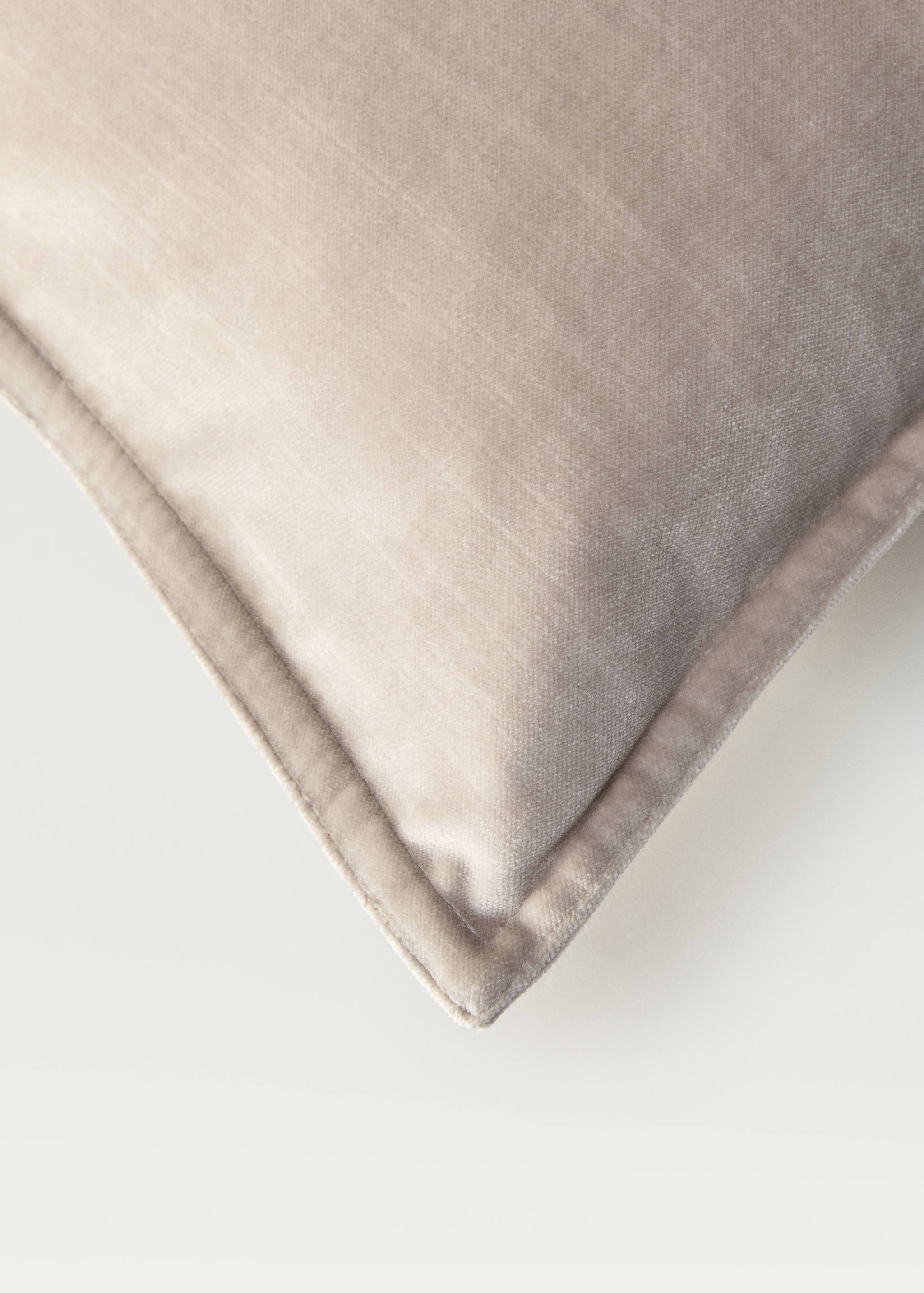 Velvet cushion cover 45 x 45 cm - Details of the article 2