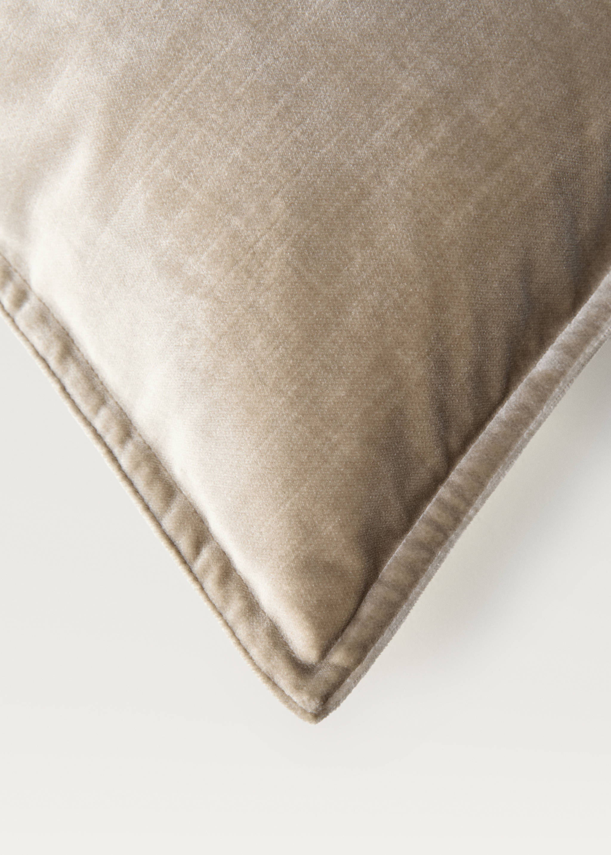 Velvet cushion cover 45 x 45 cm - Details of the article 2