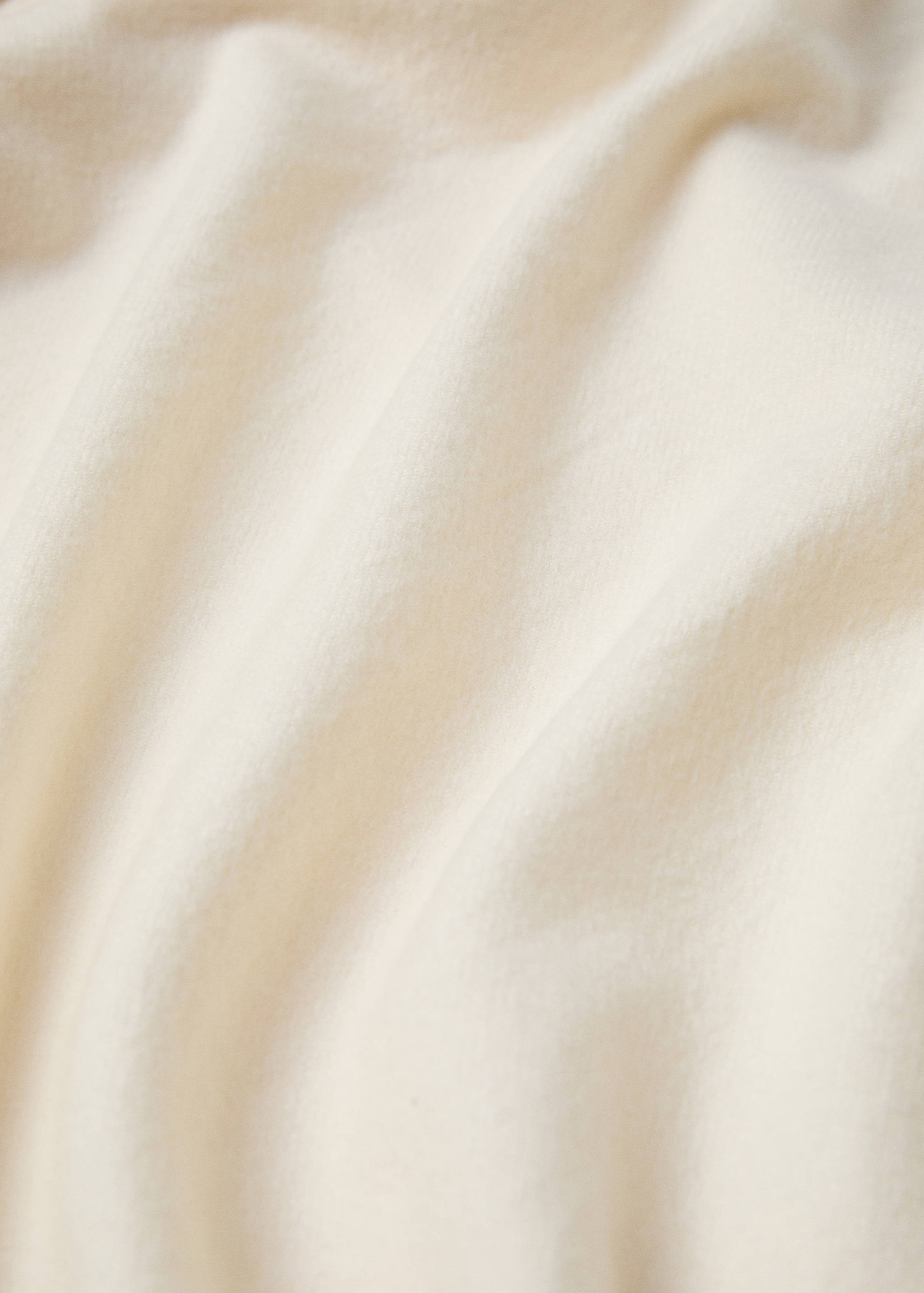 Blanket detail fringes - Details of the article 1