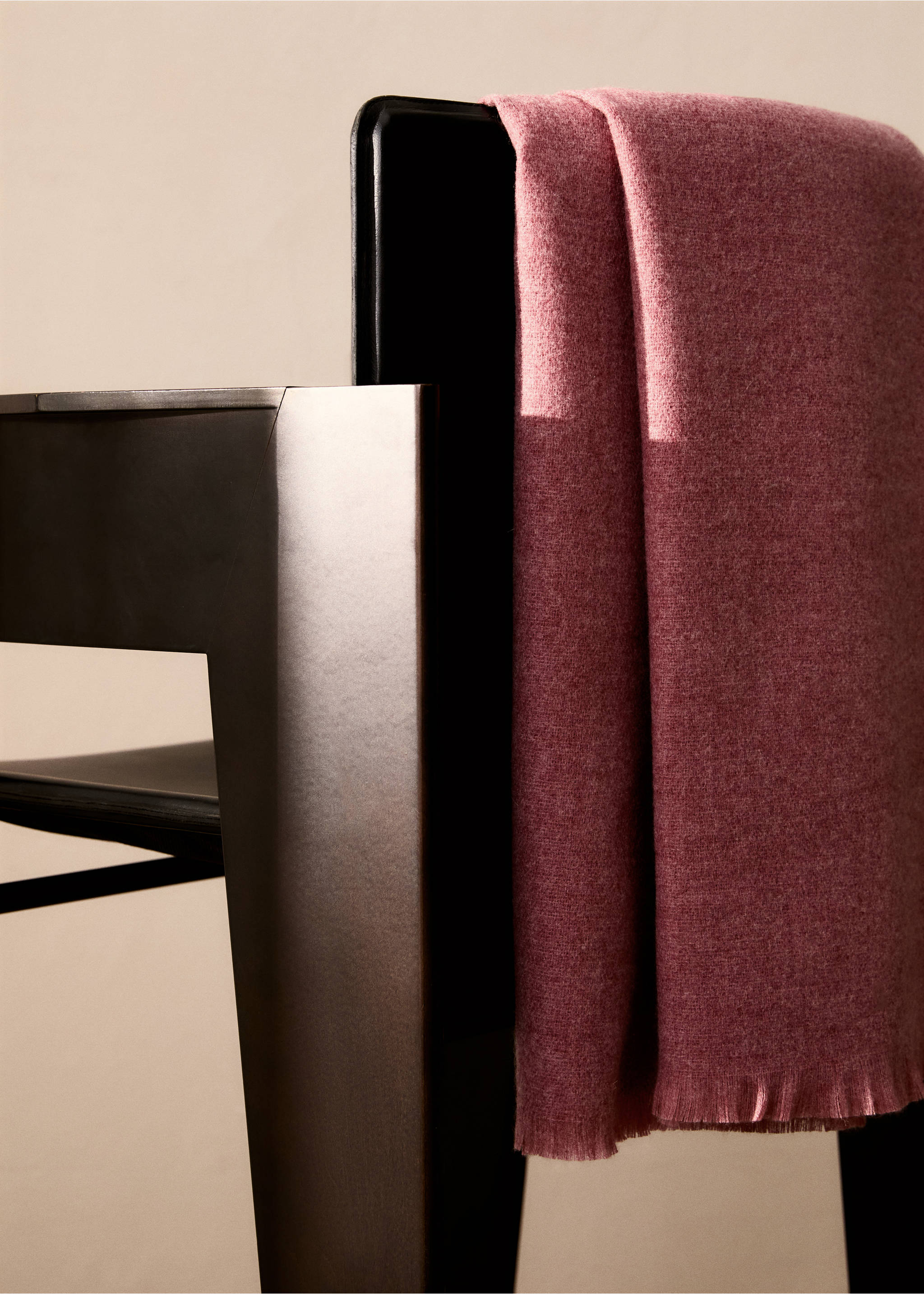 Soft melange blanket - General plane, Medium Pink. Ref: 87022897-01.