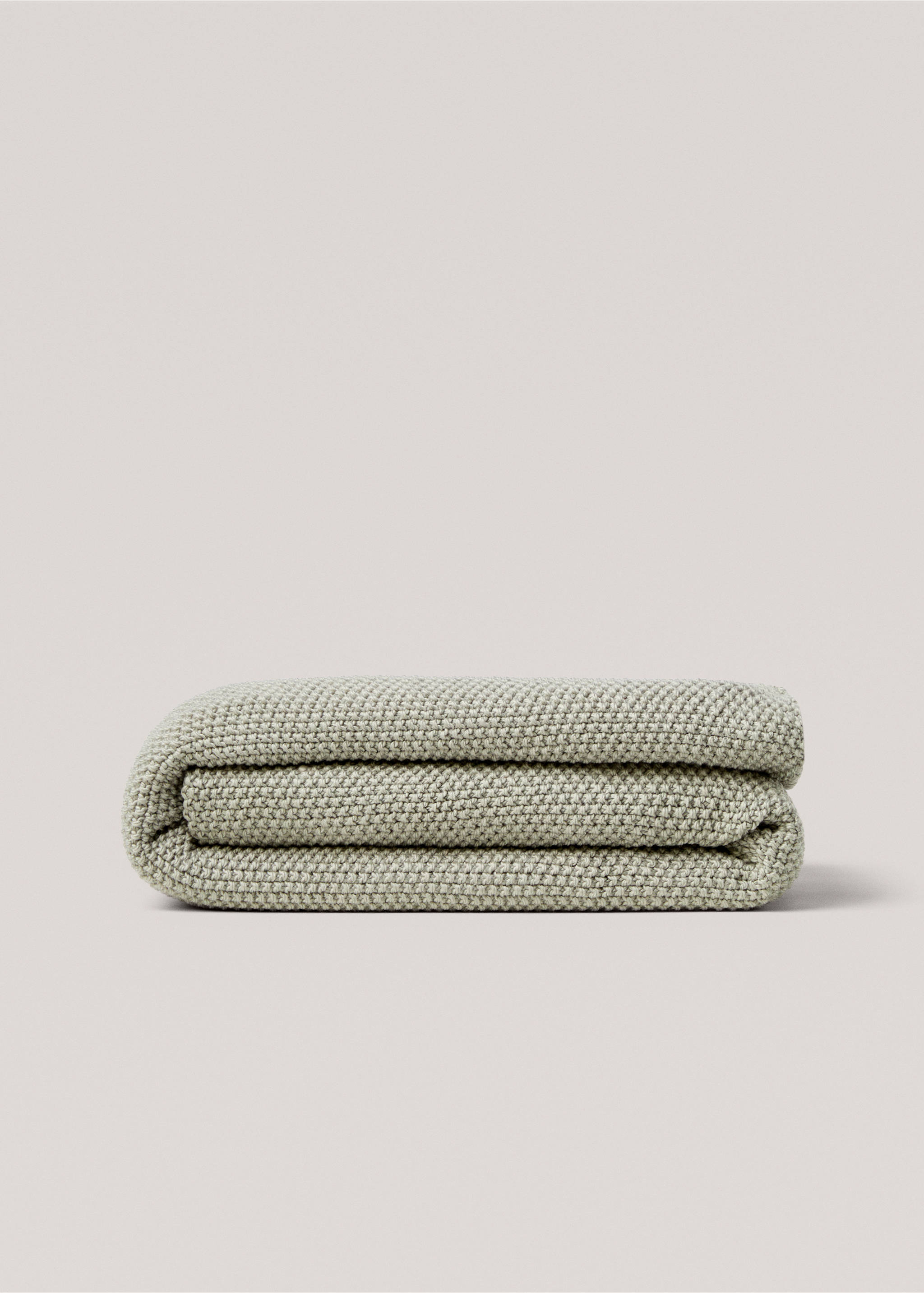 Knitted blanket with design - Article without model, Mint Green. Ref: 87022898-00.