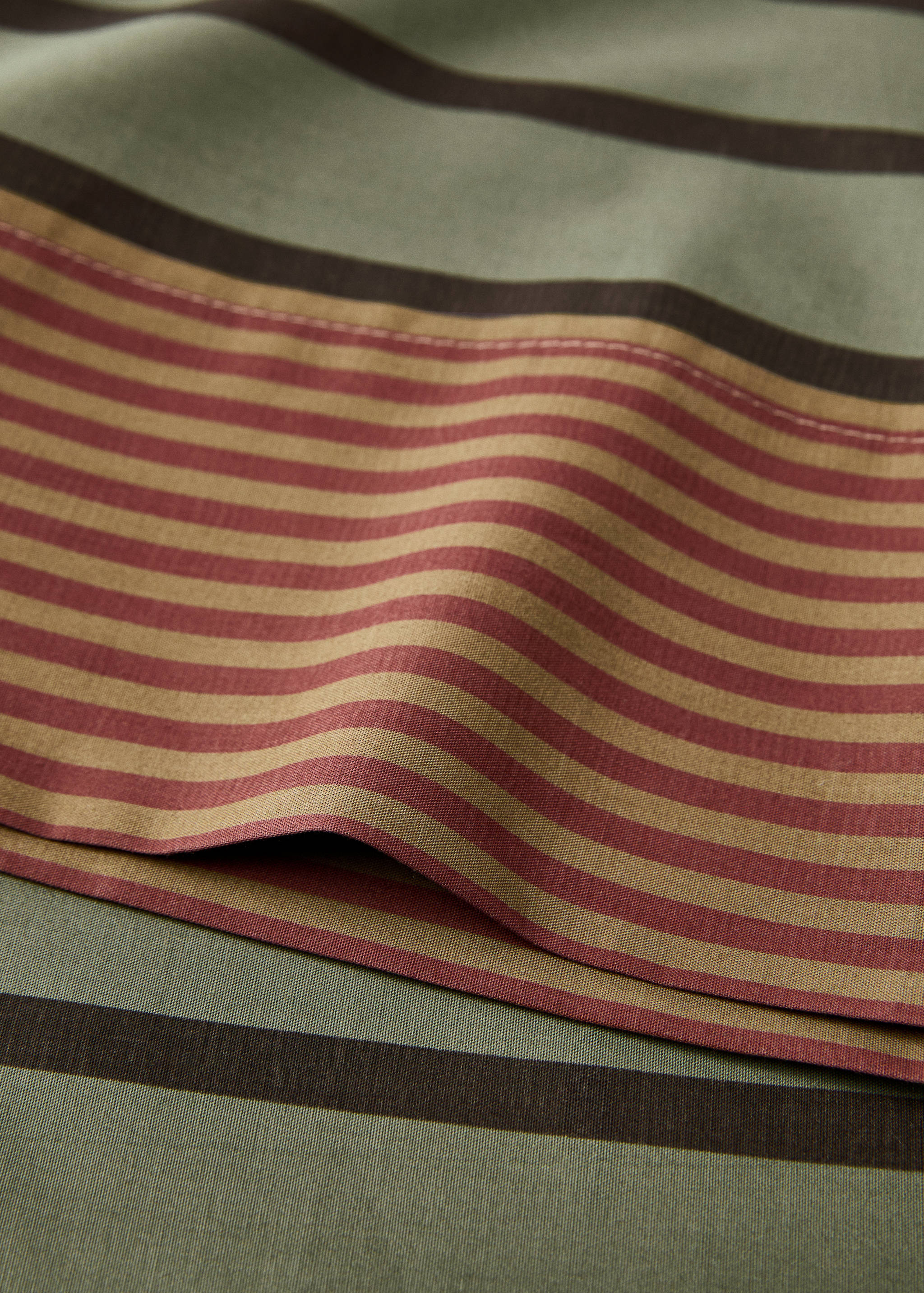 Cotton percale multi-striped pillowcase 45x110 cm - Details of the article 2