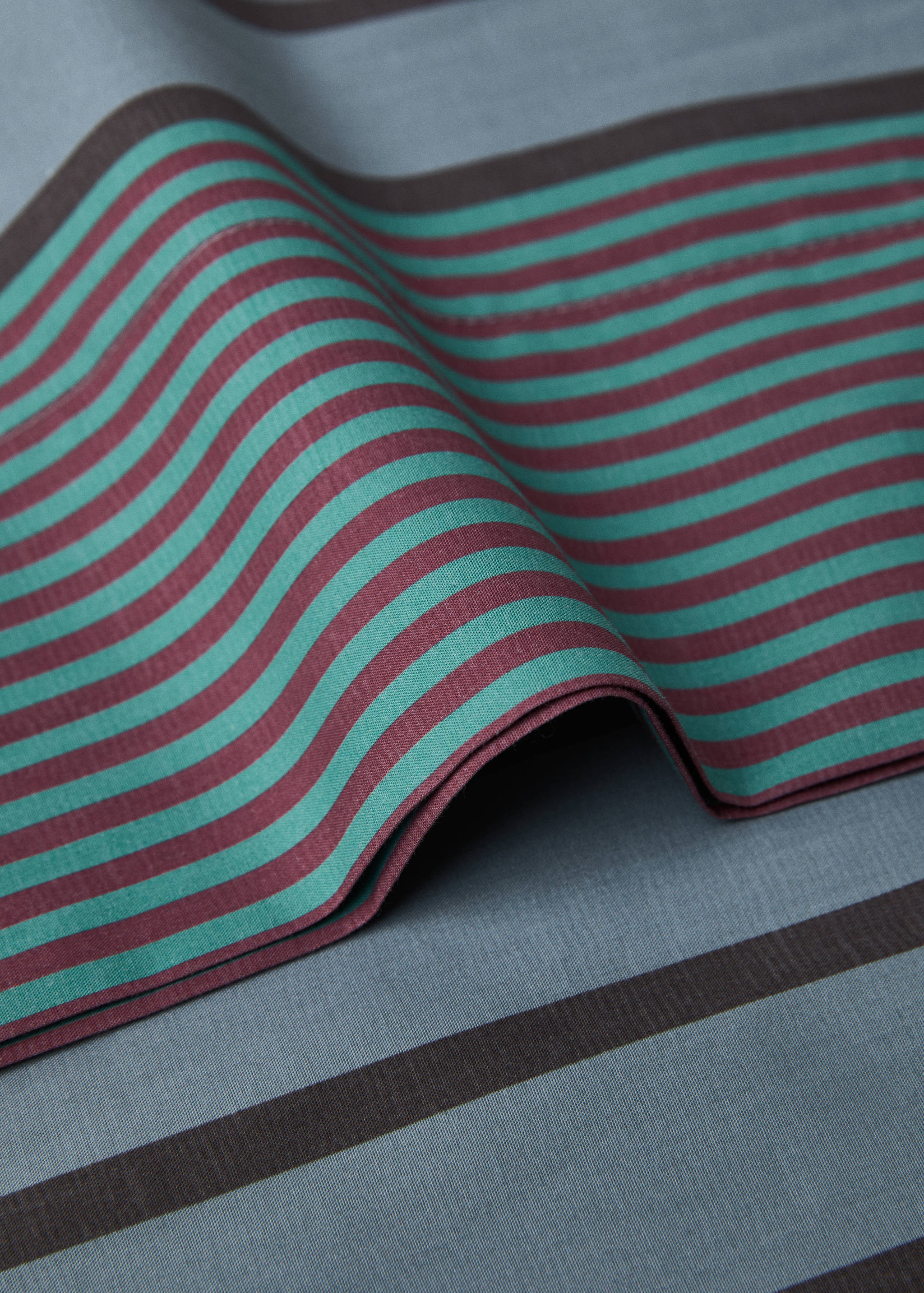 Cotton percale multi-striped pillowcase 45x110 cm - Details of the article 2