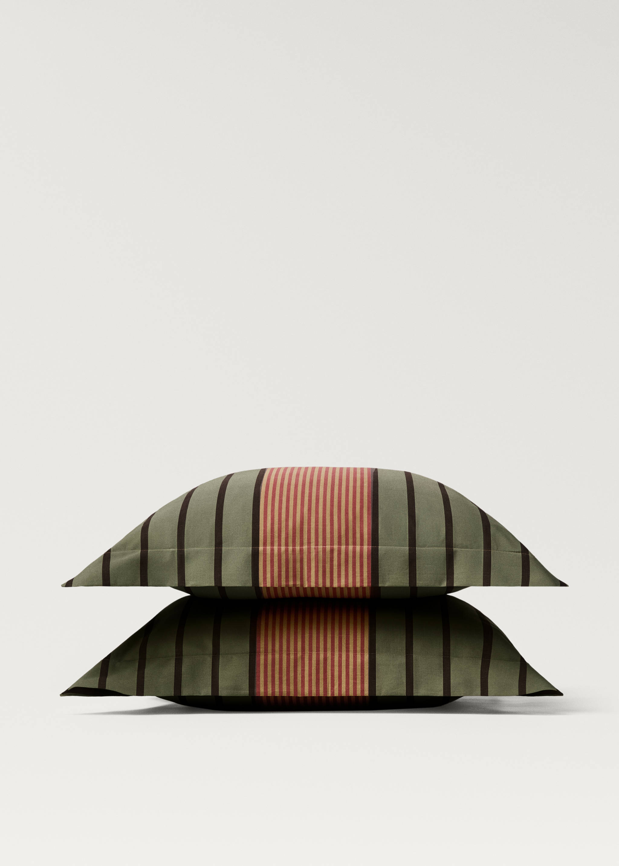 Two cotton percale multi-striped pillowcases 60x60 cm - Details of the article 1