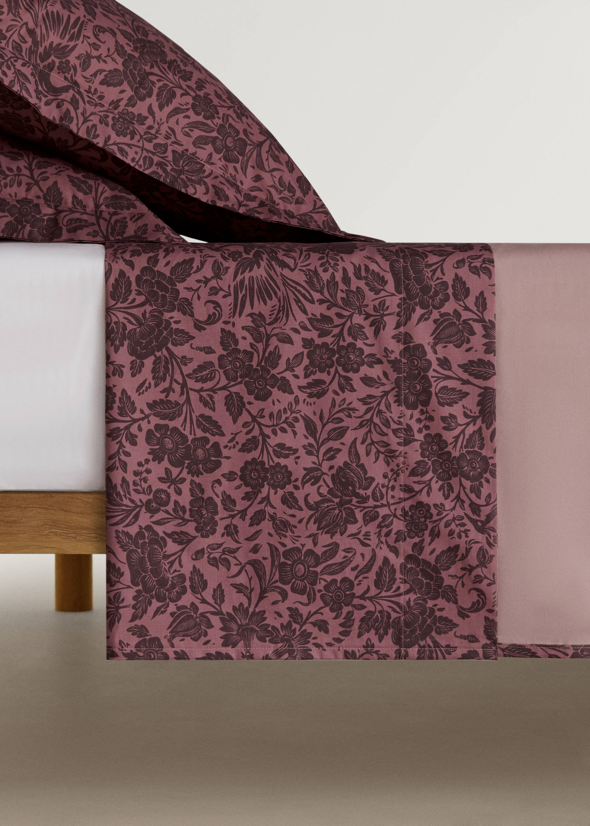 Cotton percale printed two-tone floral top sheet for 90 cm bed - Article without model