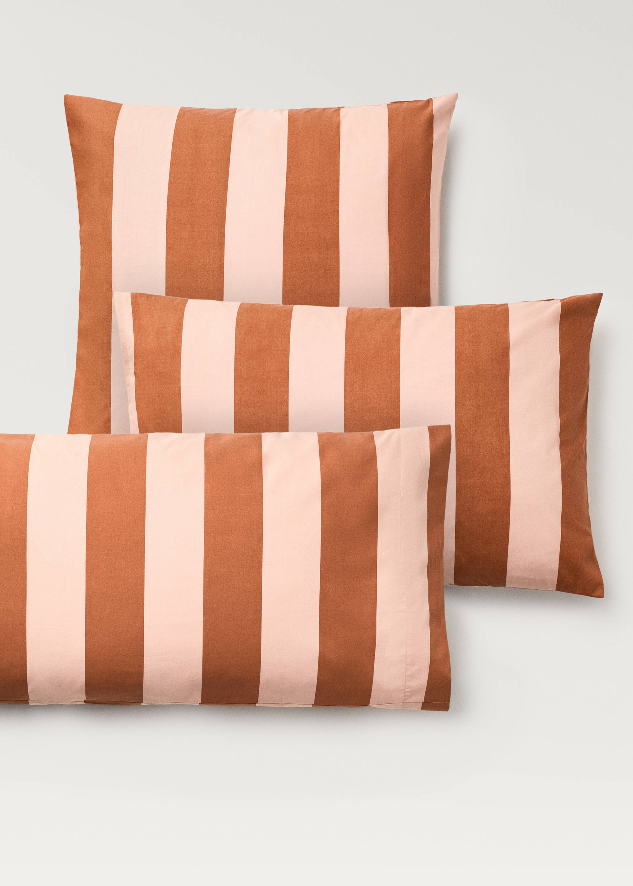 Two cotton percale striped pillowcases 50x75 cm - Details of the article 4