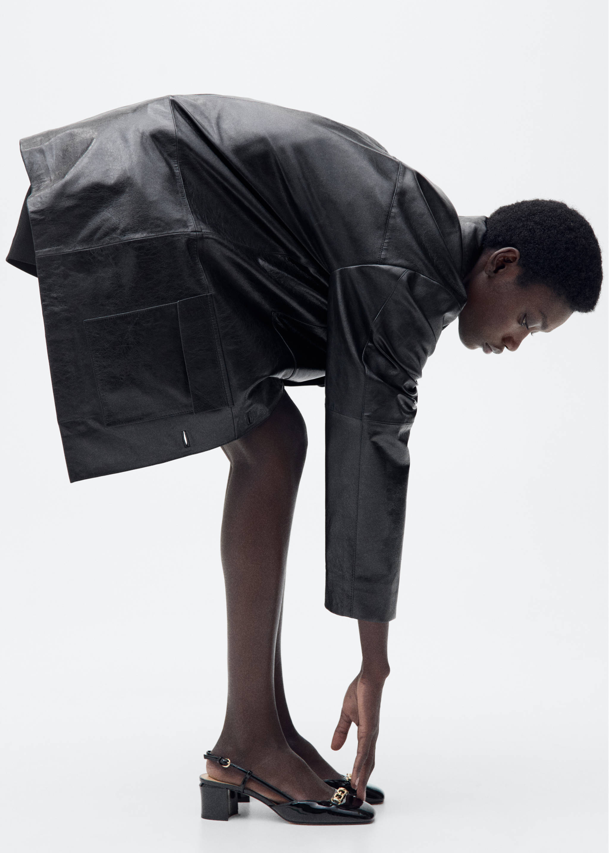 Heeled shoes with link detail - Details of the article 9