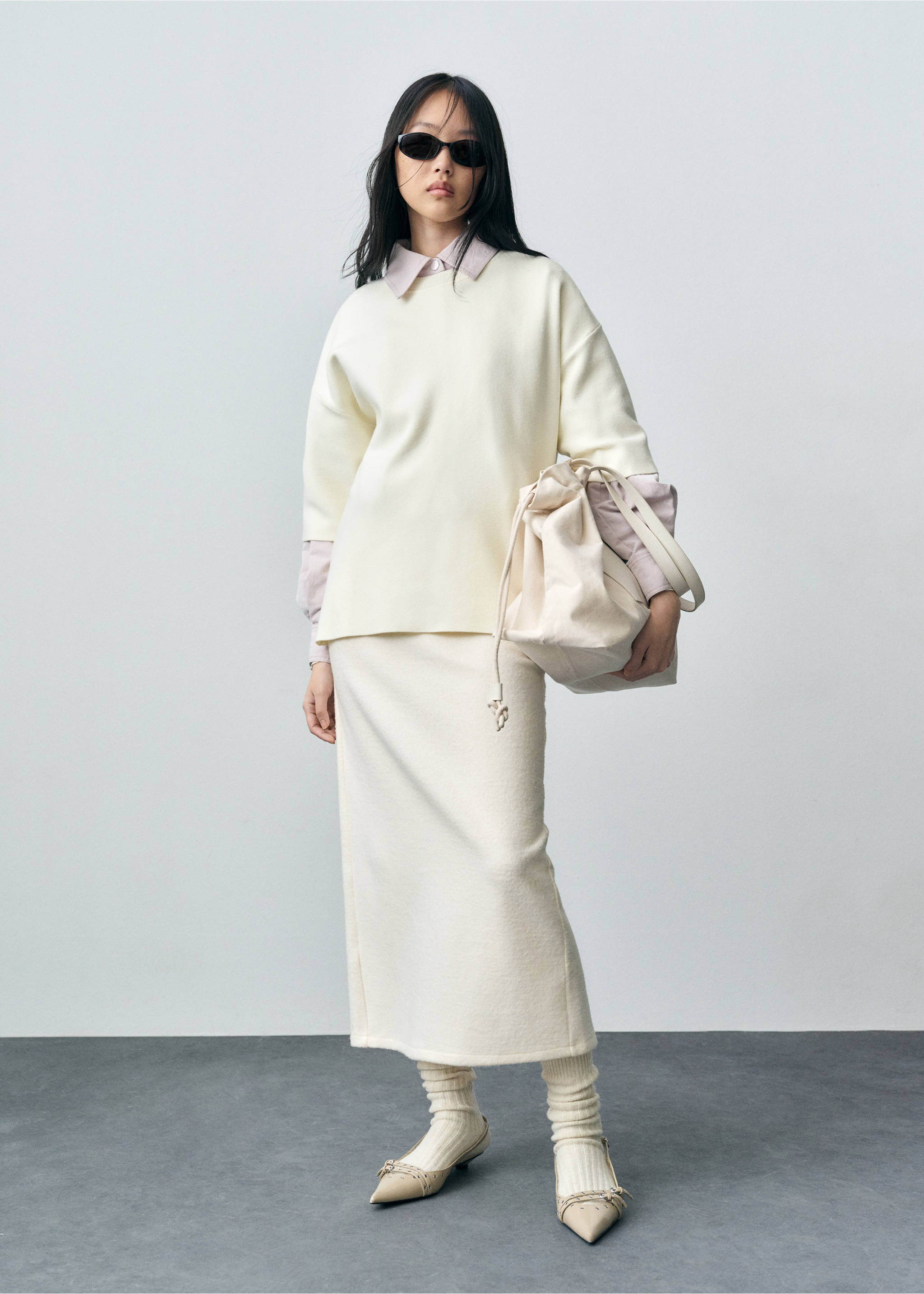 Short-sleeved fine-knit sweater - General plane, White. Ref: 87023274-00.