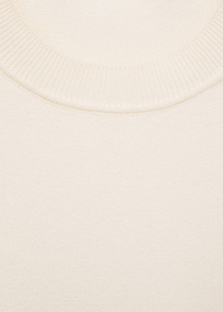Short-sleeved fine-knit sweater — White