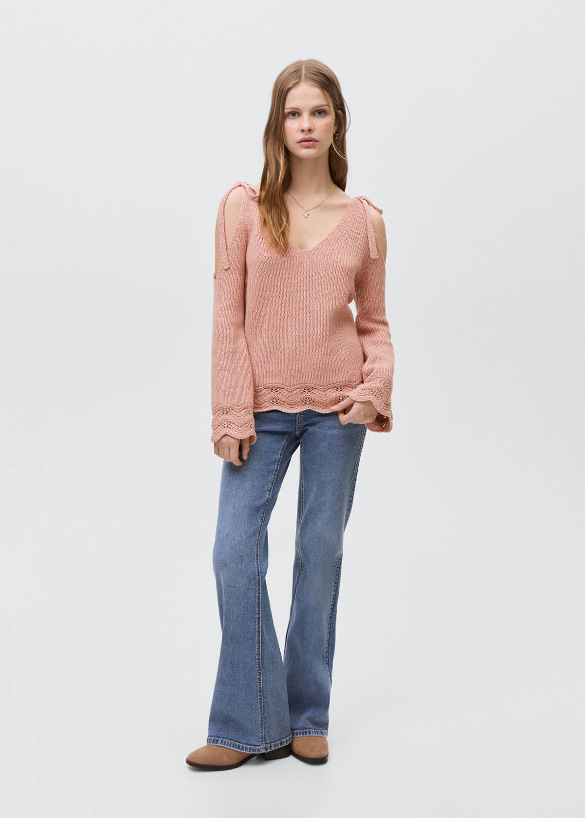 Cut-out sweater — Pastel Pink