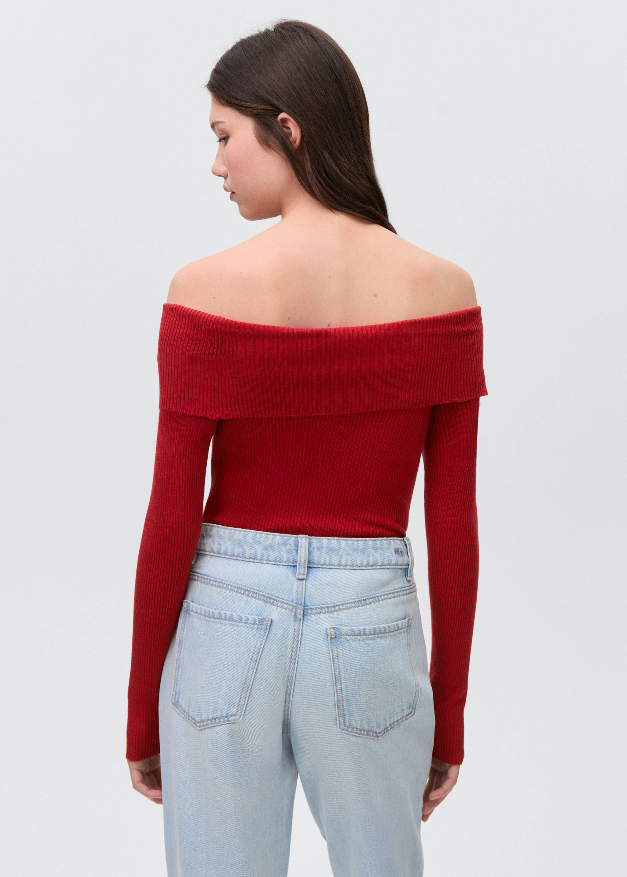 Pull-over épaules découvertes - Verso de l’article