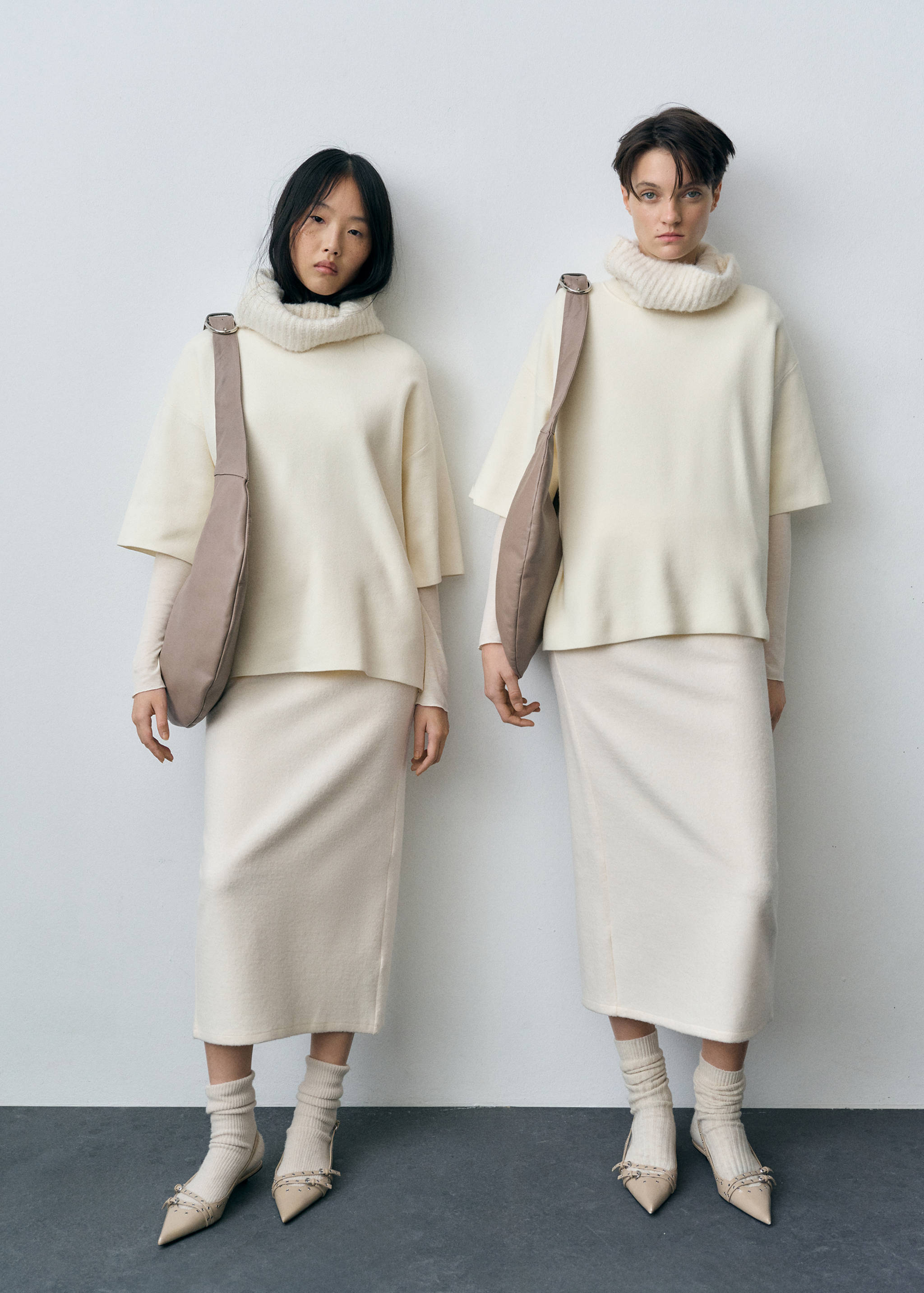 Langärmliges T-Shirt mit halbhohem Kragen - Detail des Artikels 2