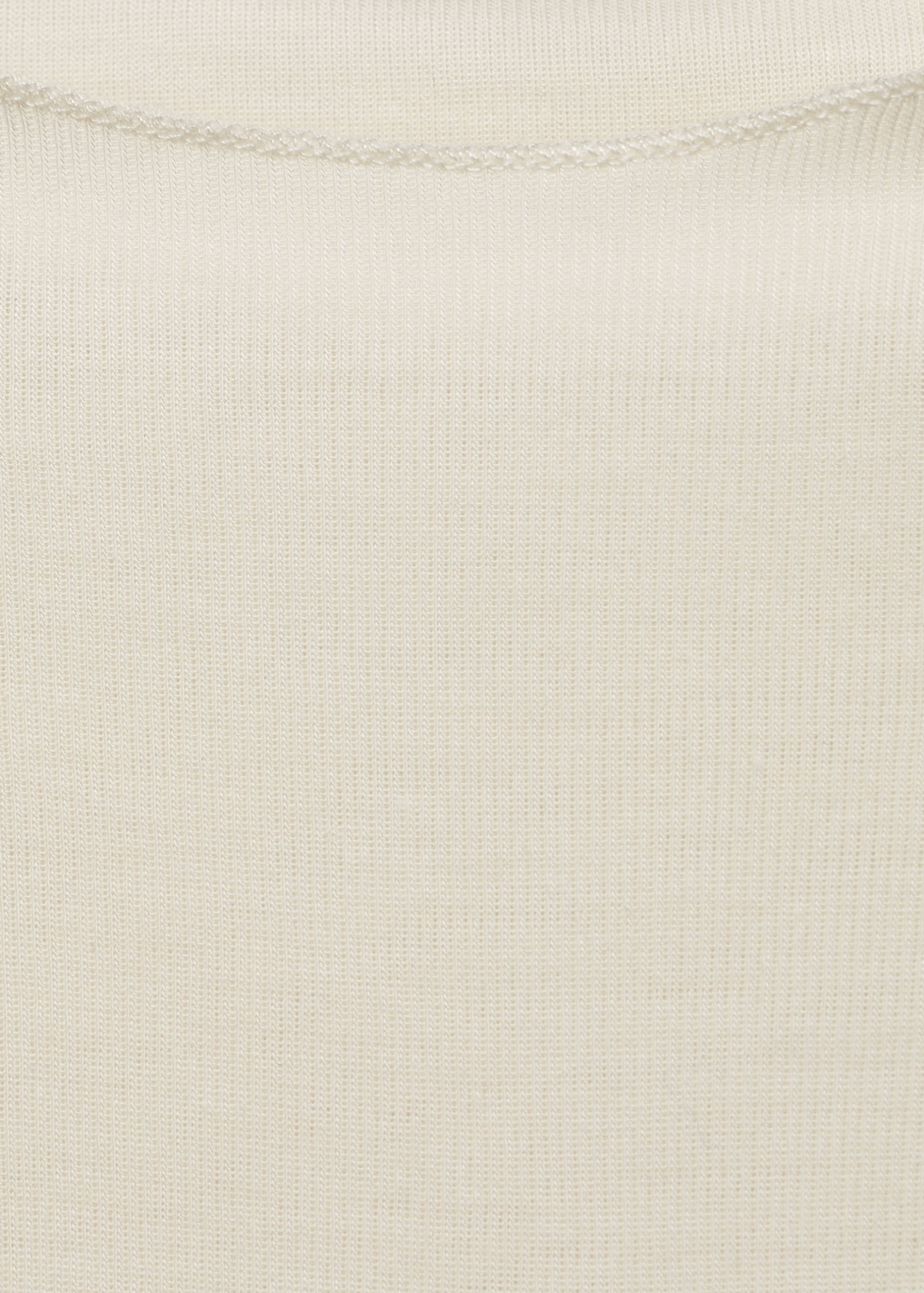 Langärmliges T-Shirt mit halbhohem Kragen - Detail des Artikels 8