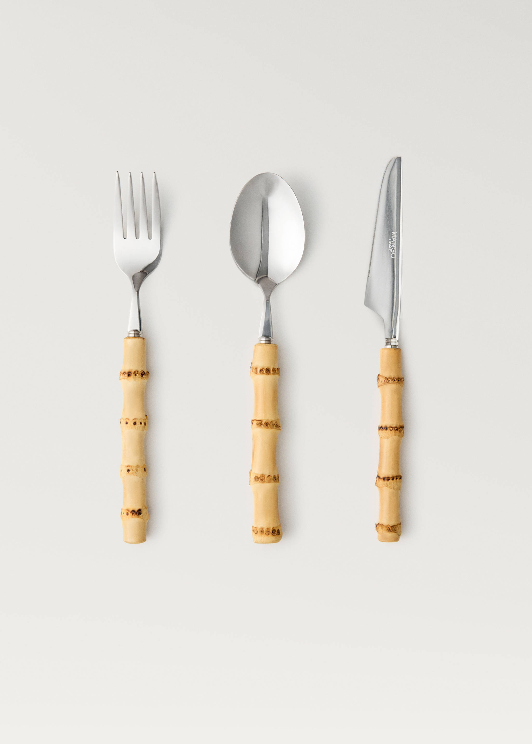 3-piece cutlery set with bamboo handles - Article without model
