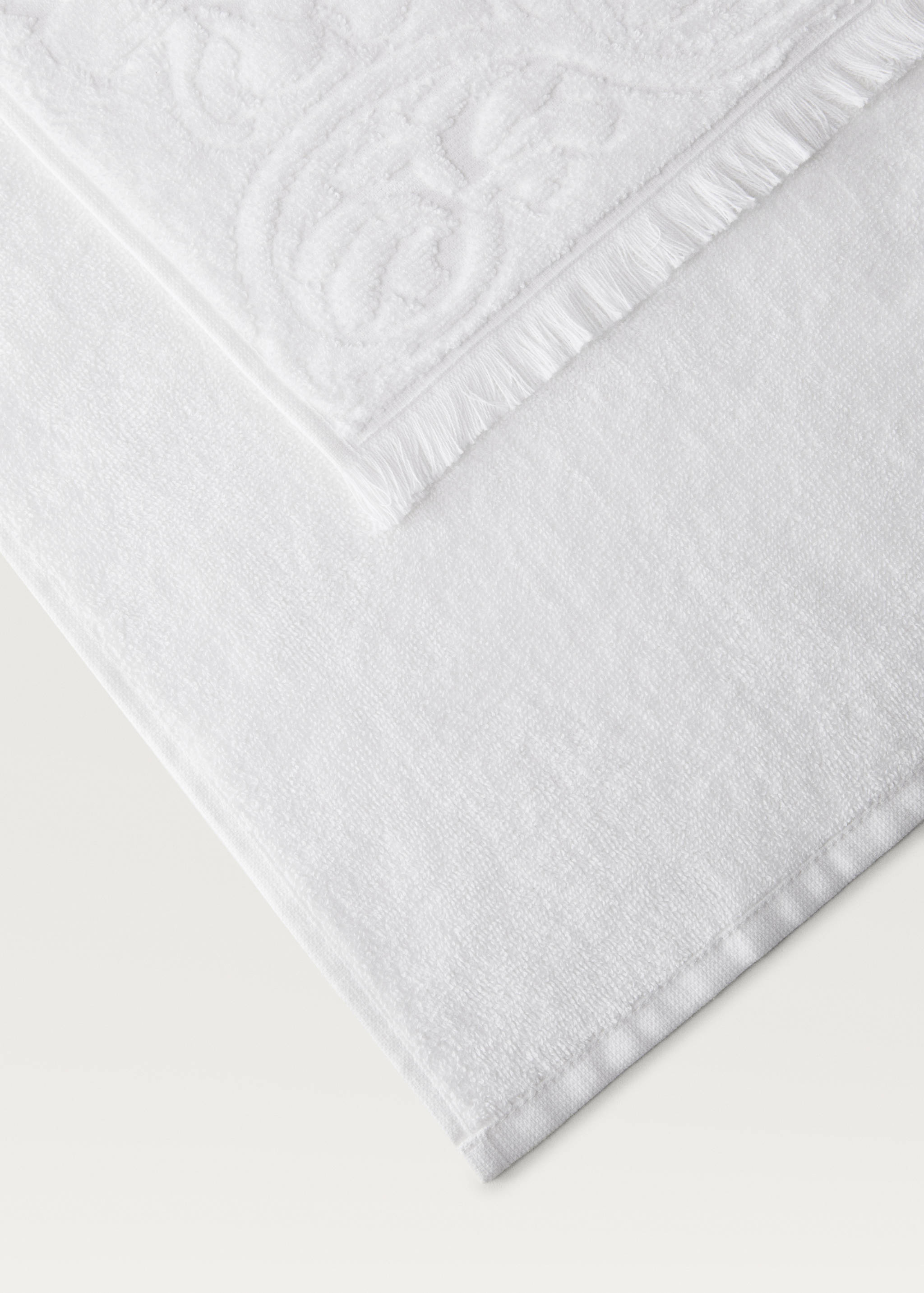 Hand towel with floral trim - Details of the article 2