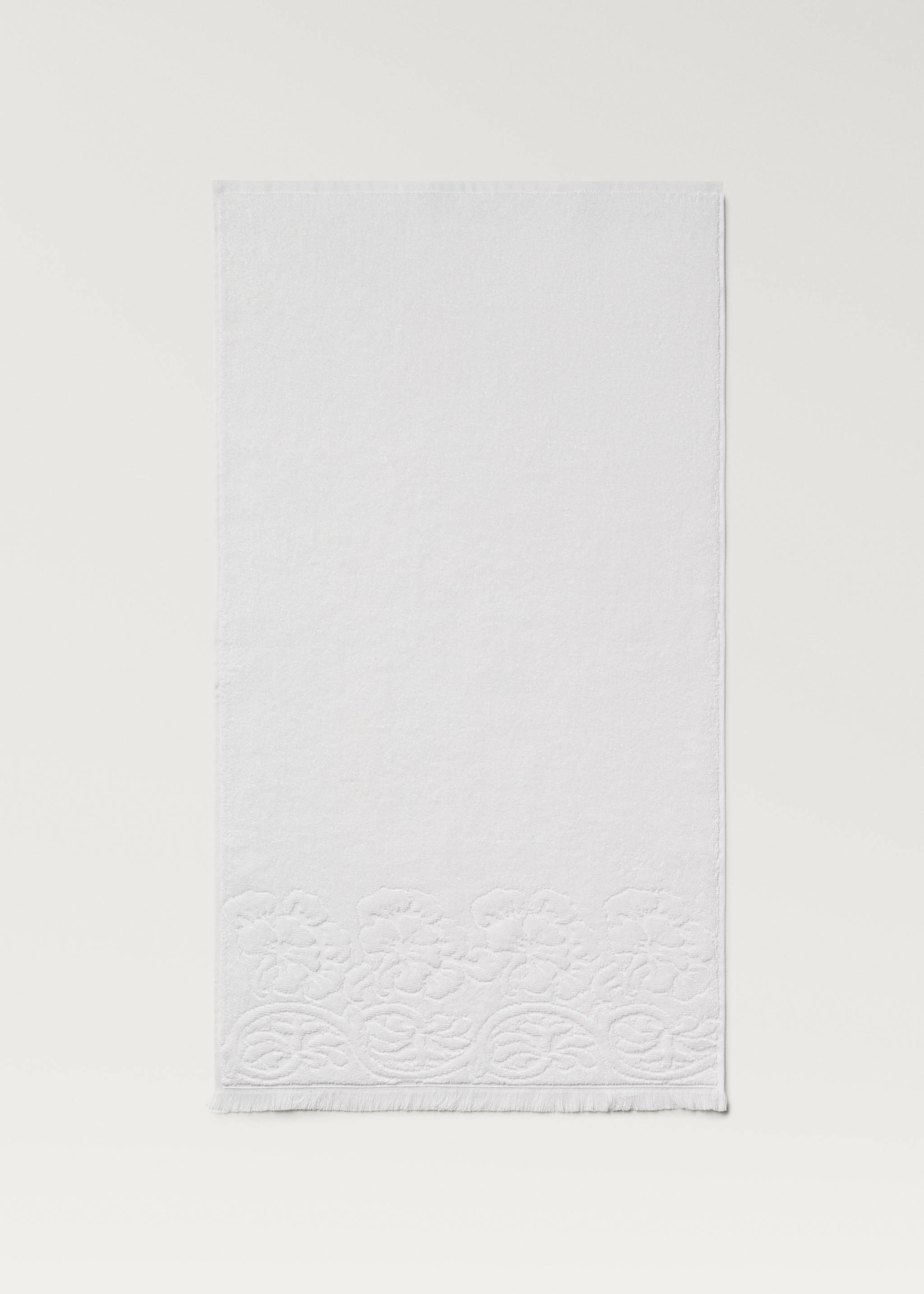 Washbasin towel with floral trim - Details of the article 4