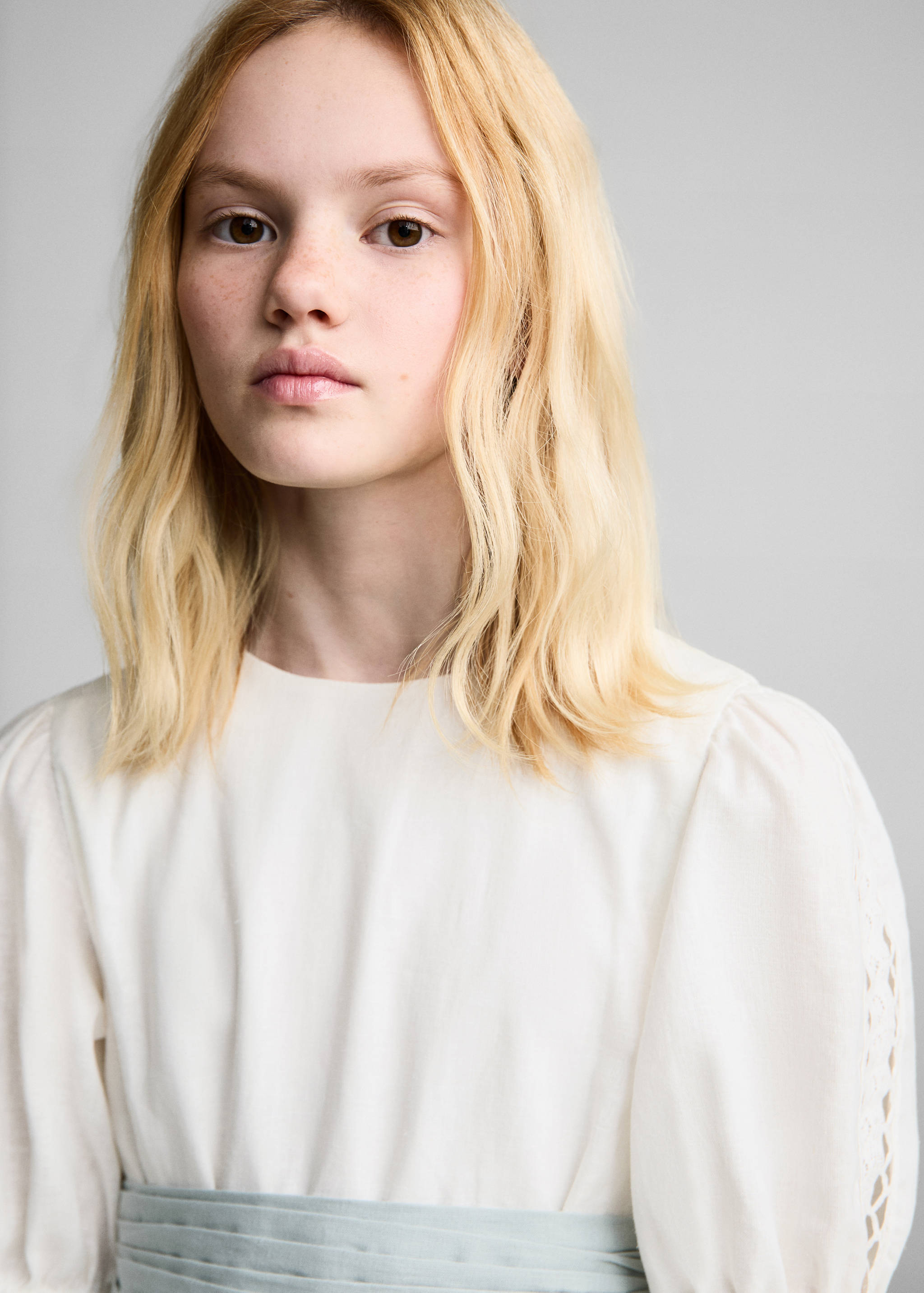 荷叶边亚麻连衣裙 - null