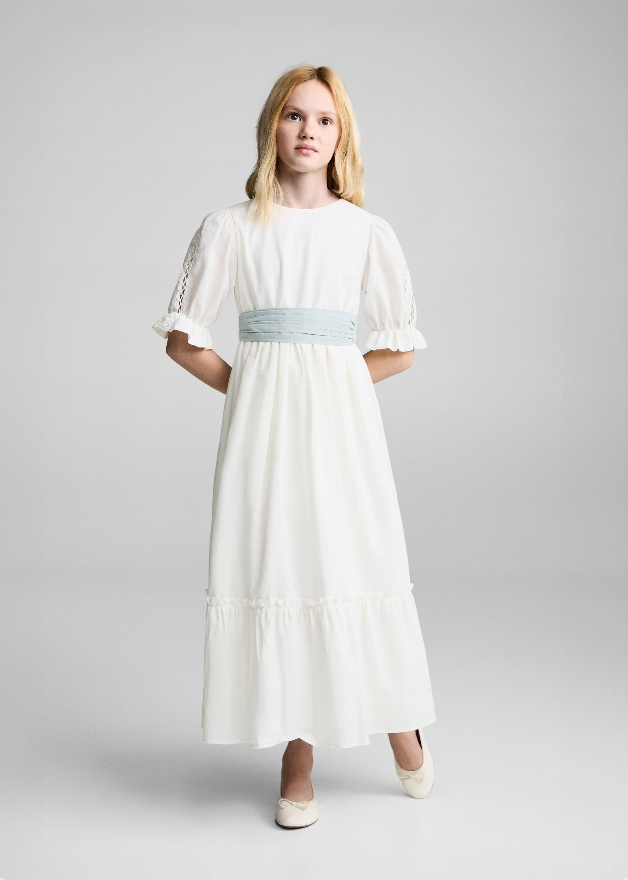 Vestido lino volante - Detalle del artículo 2, Blanco. Ref: 87023638-00.