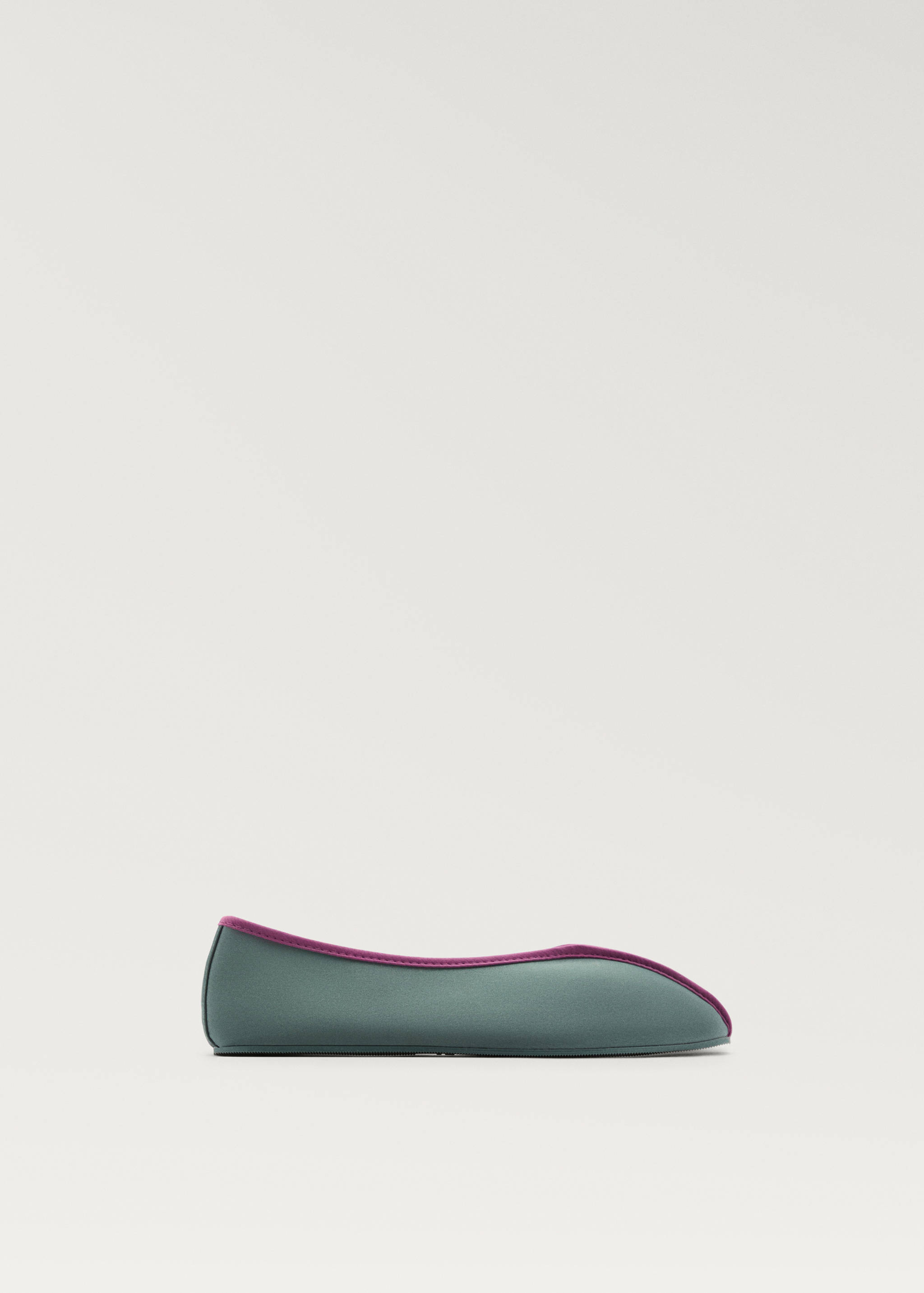 Satin ballet flats with contrast piping - Article without model