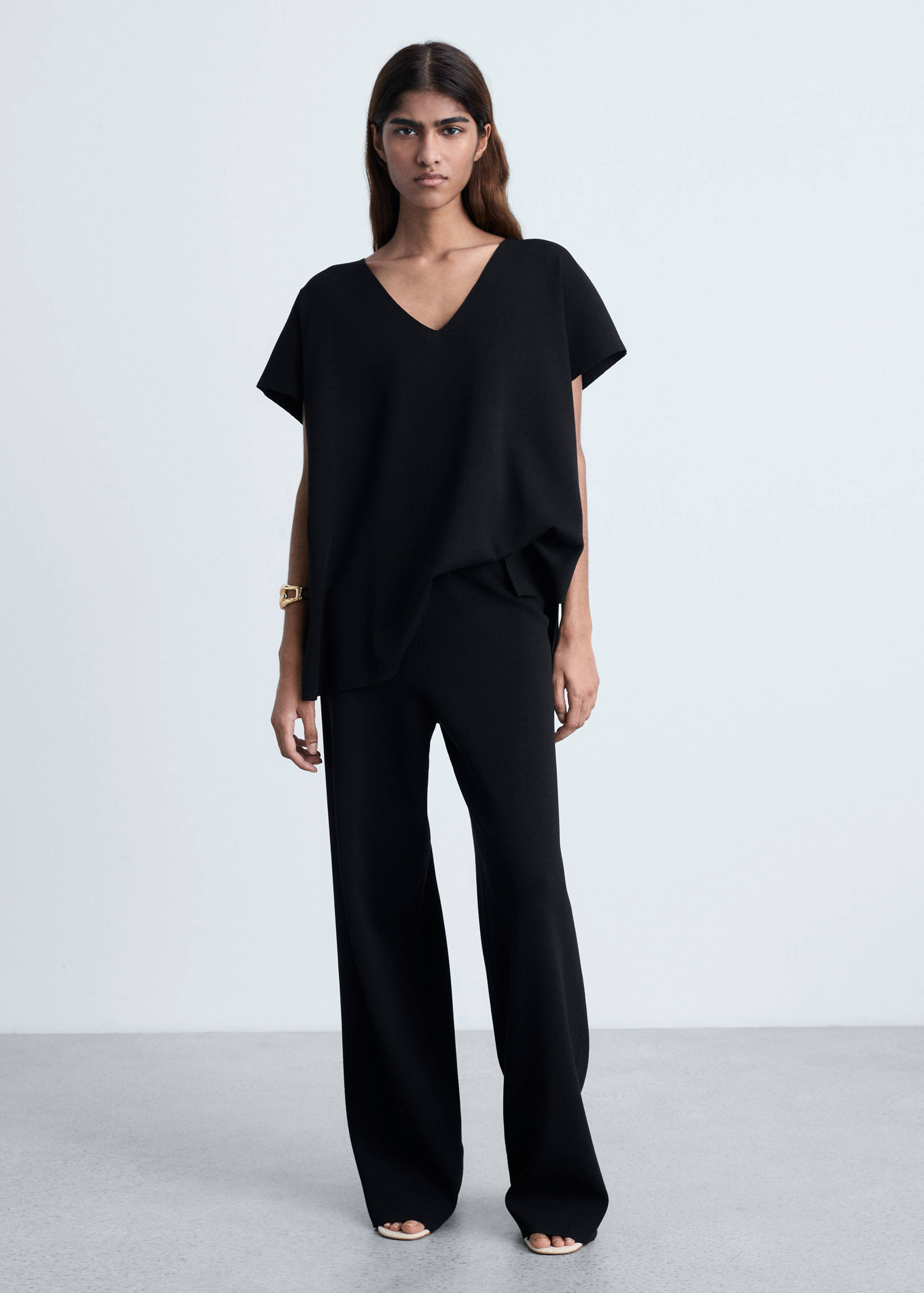 Прямые брюки из трикотажа - Общий план