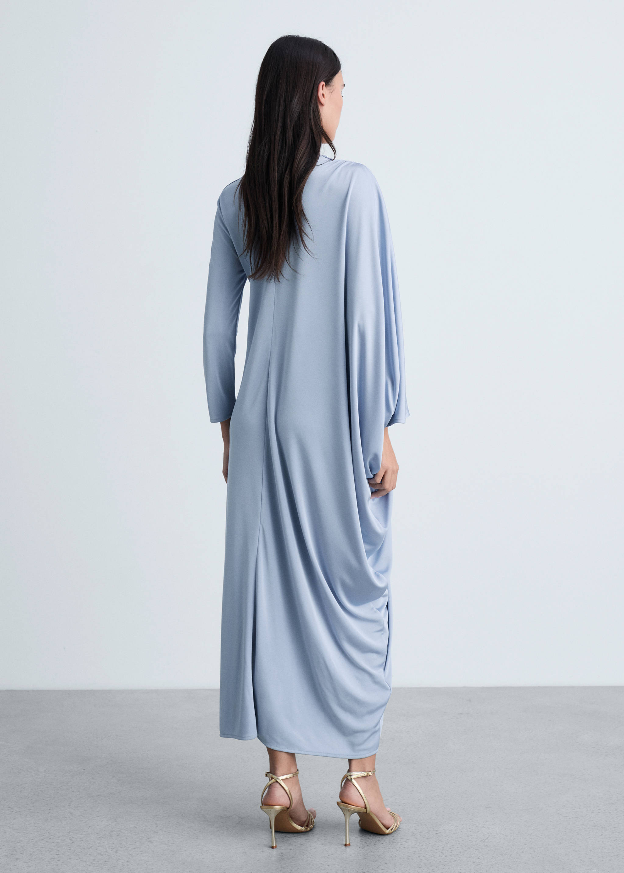 Asymmetric draped gown - Reverse of the article