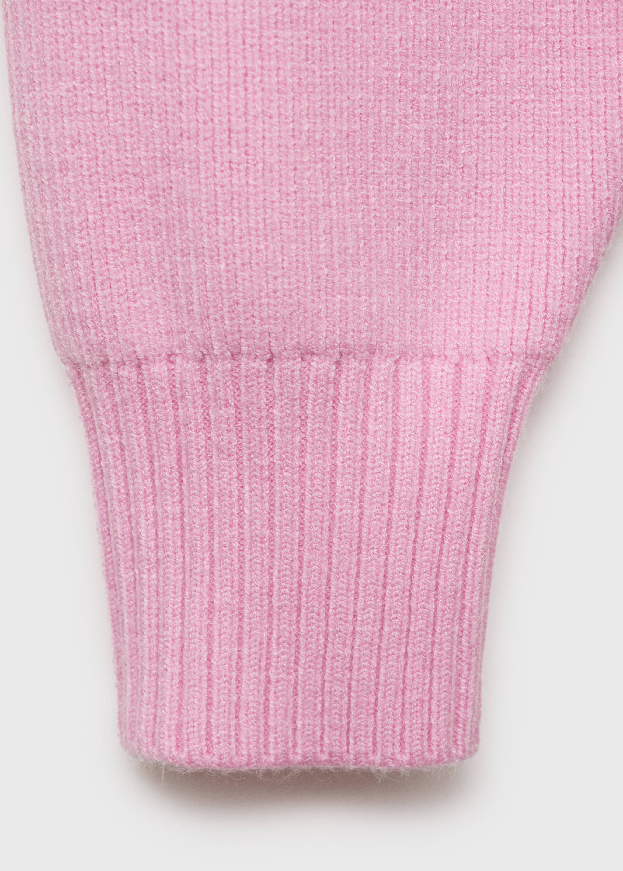 Contrasting knitted sweater with zip - Details of the article 0