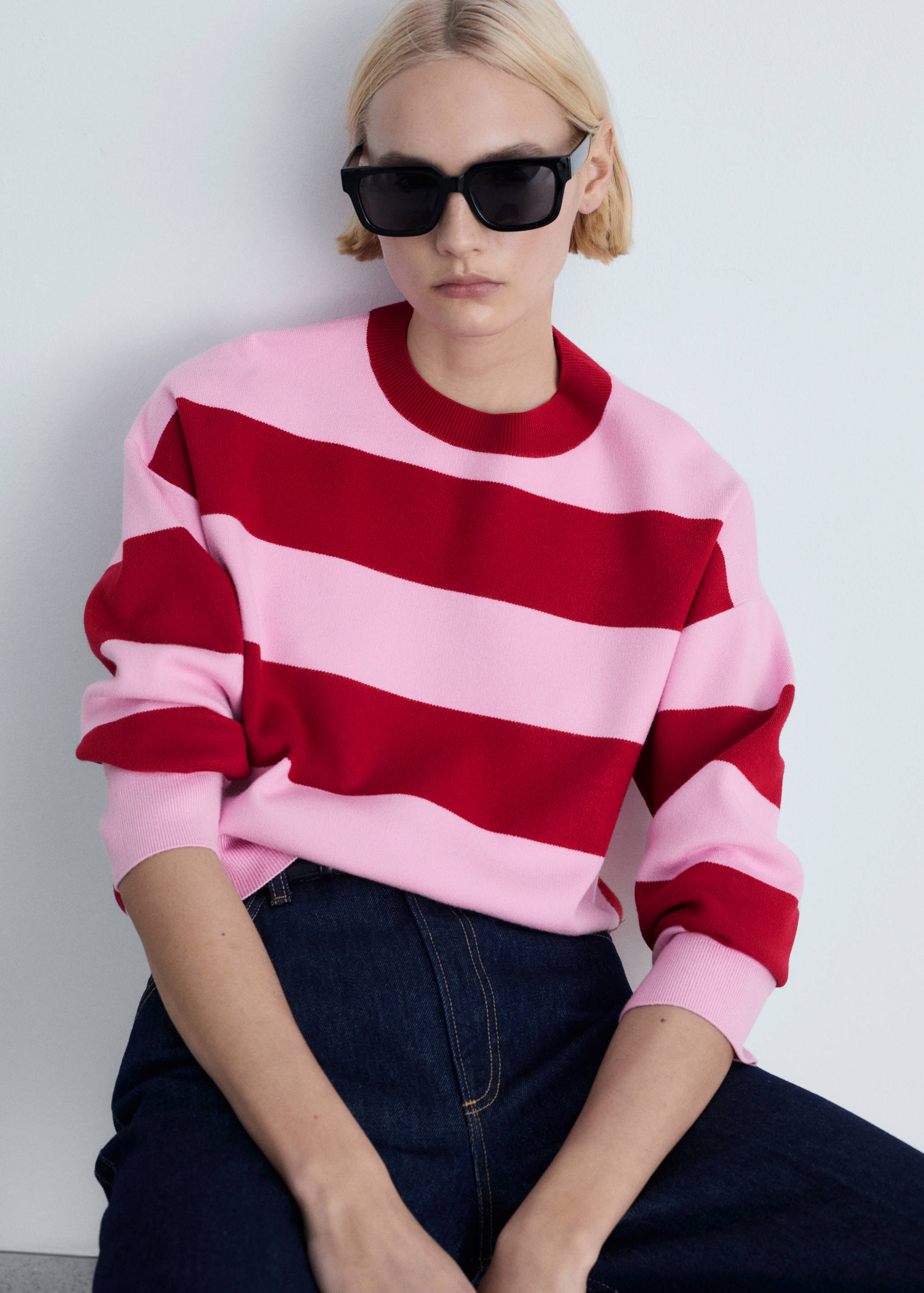 Round-neck striped sweater - Medium plane