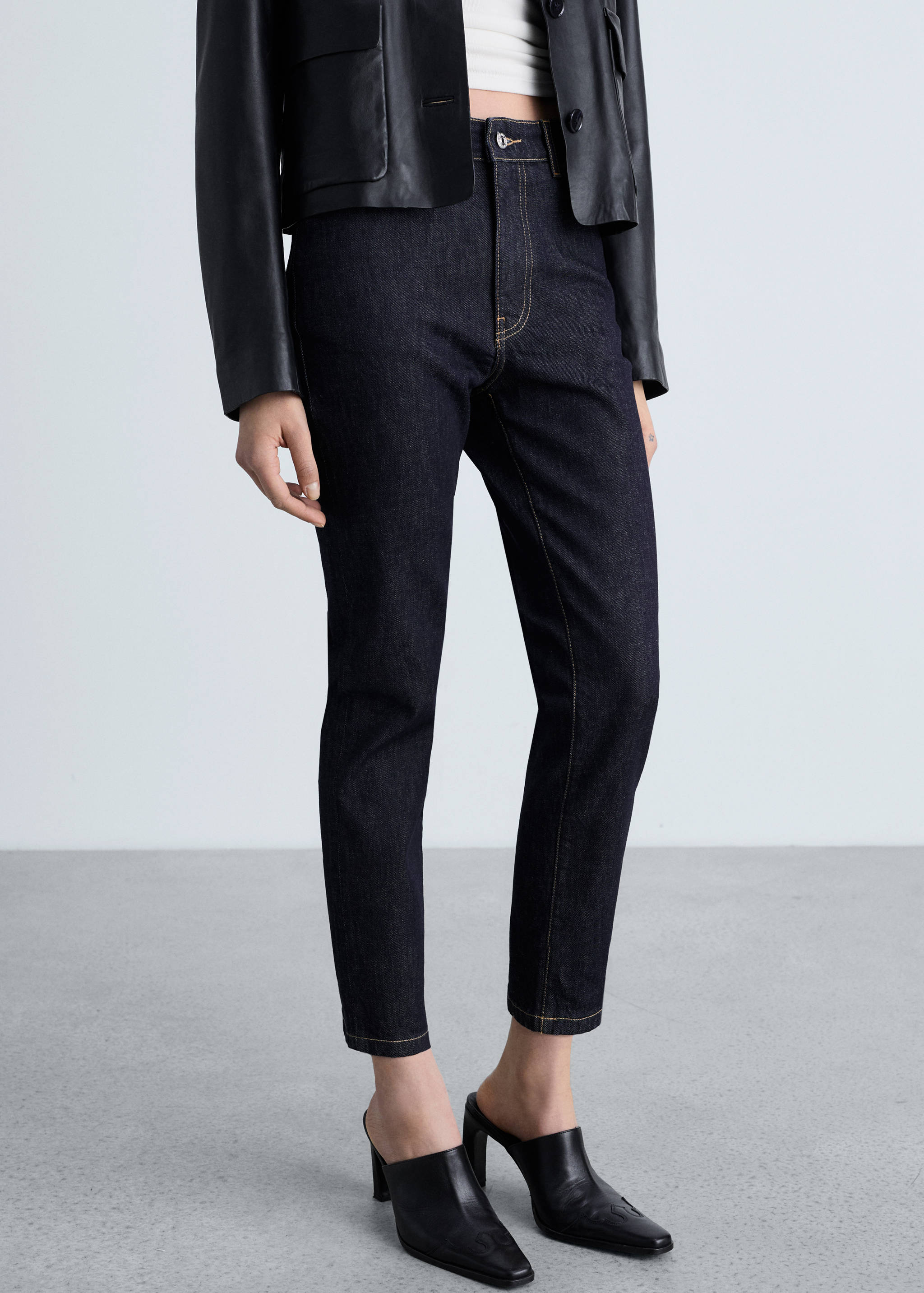 Claudia slim-fit cropped rinse-wash jeans - Medium plane