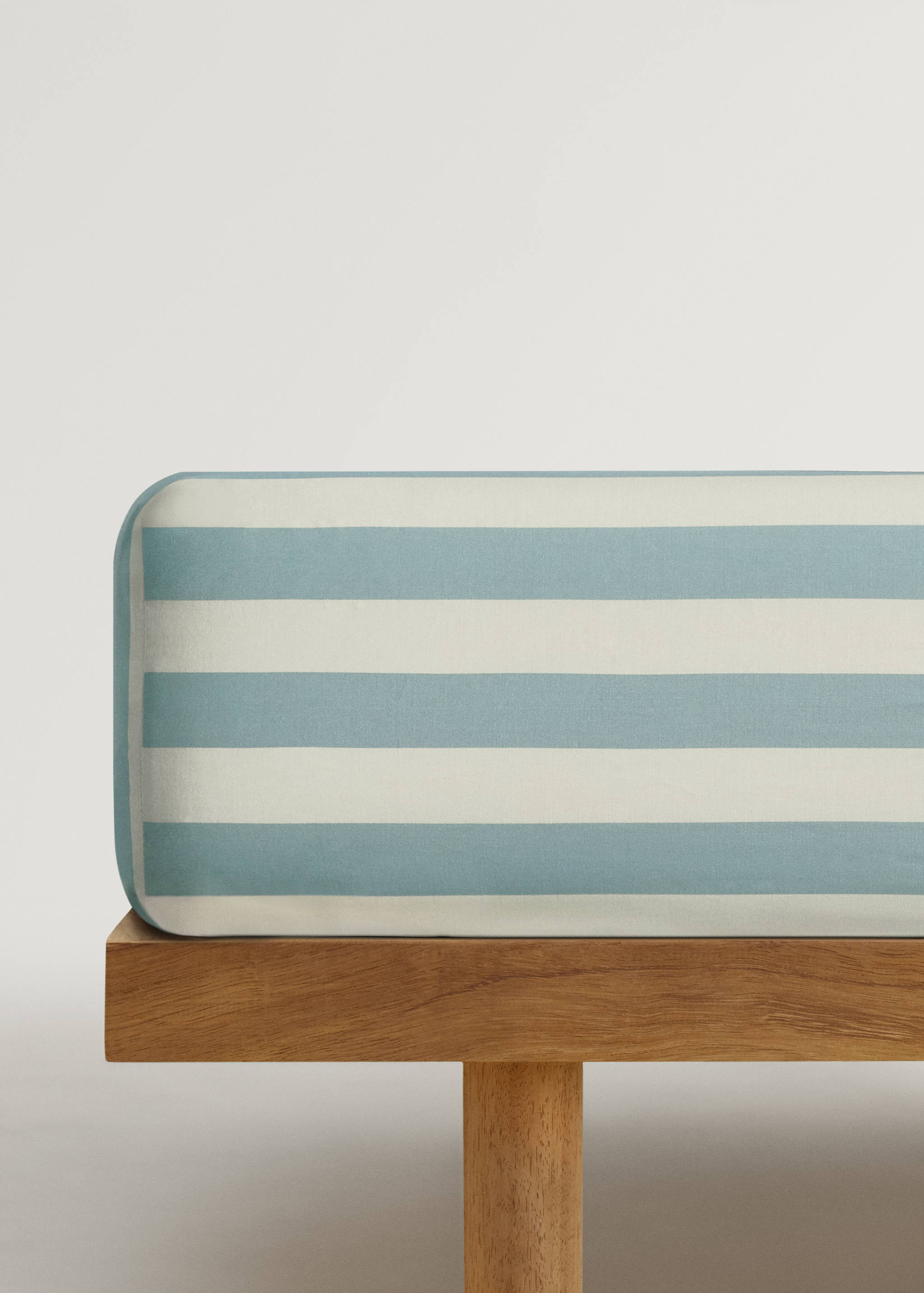 Cotton percale thick-striped children's fitted sheet for 90cm bed - Article without model