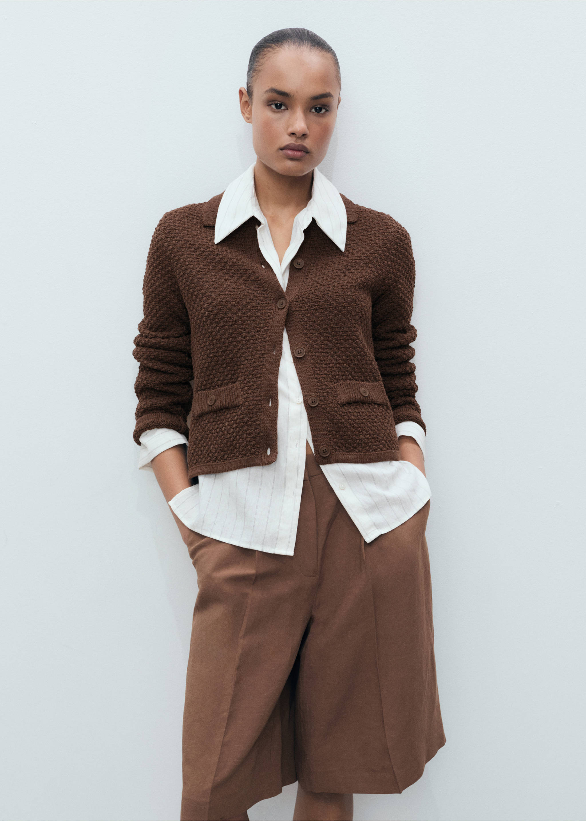 Polo-neck knitted jacket - Medium plane, Brown. Ref: 87024091-00.
