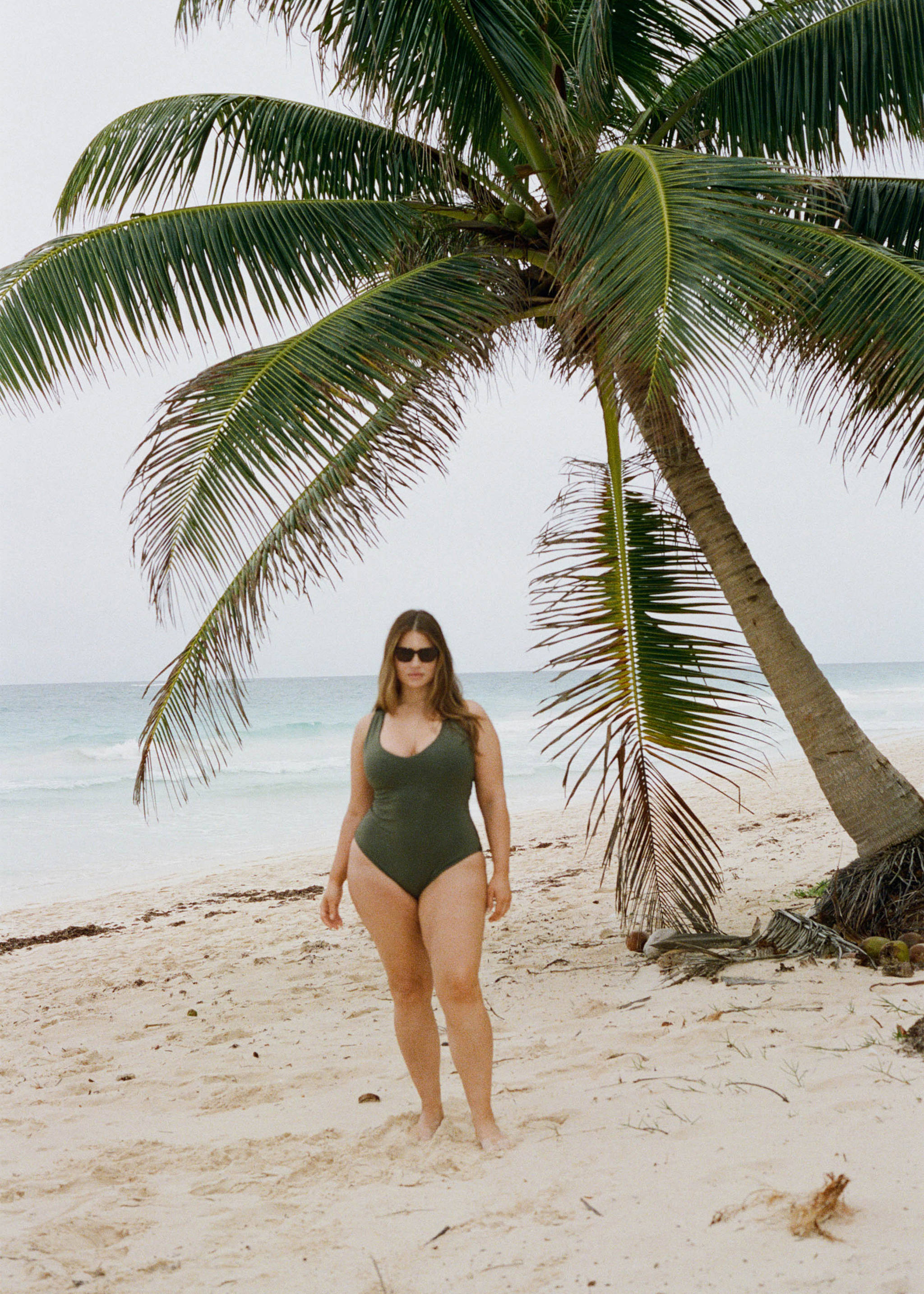 Crossover back swimsuit - Details of the article 3