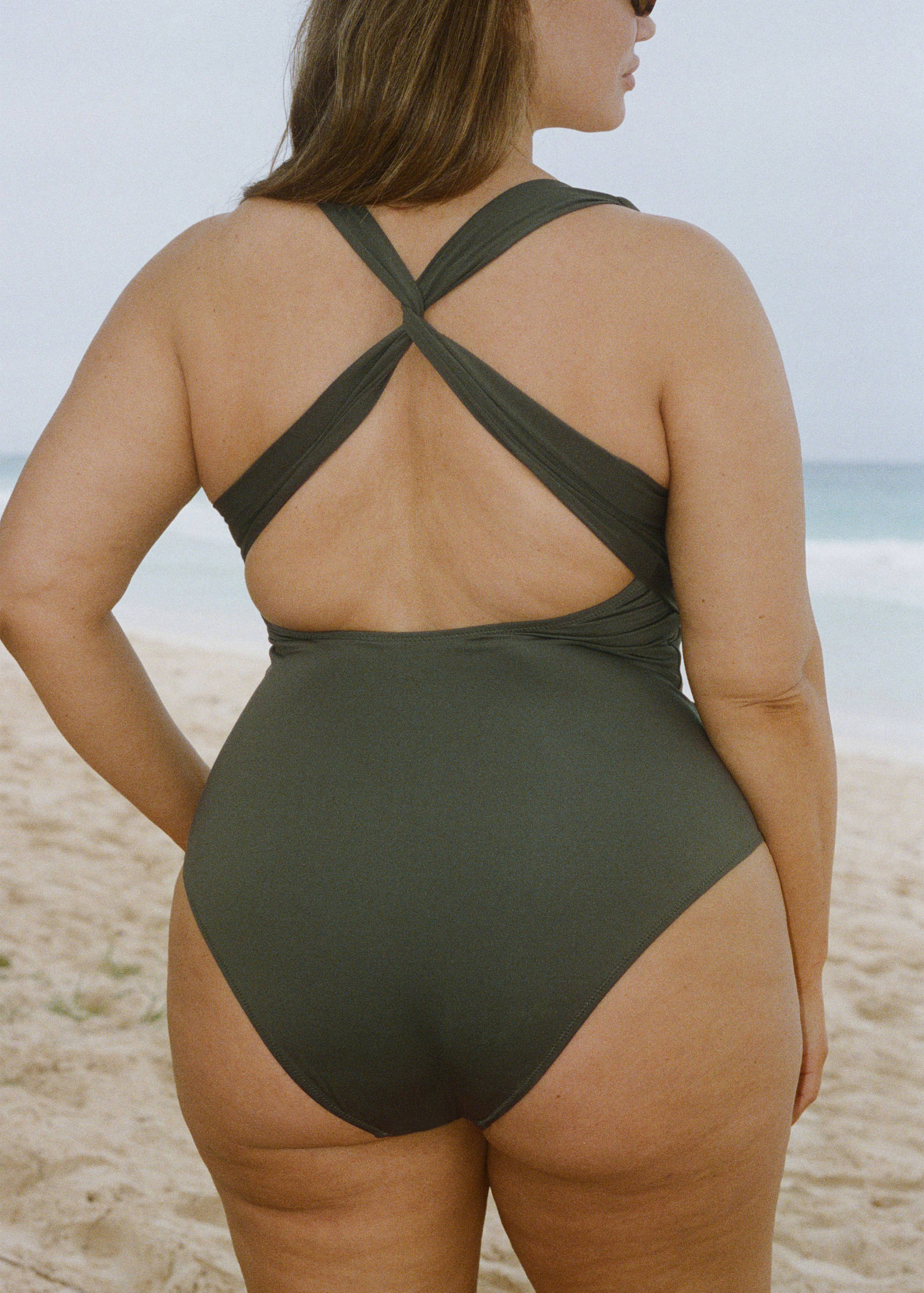 Crossover back swimsuit - Details of the article 4
