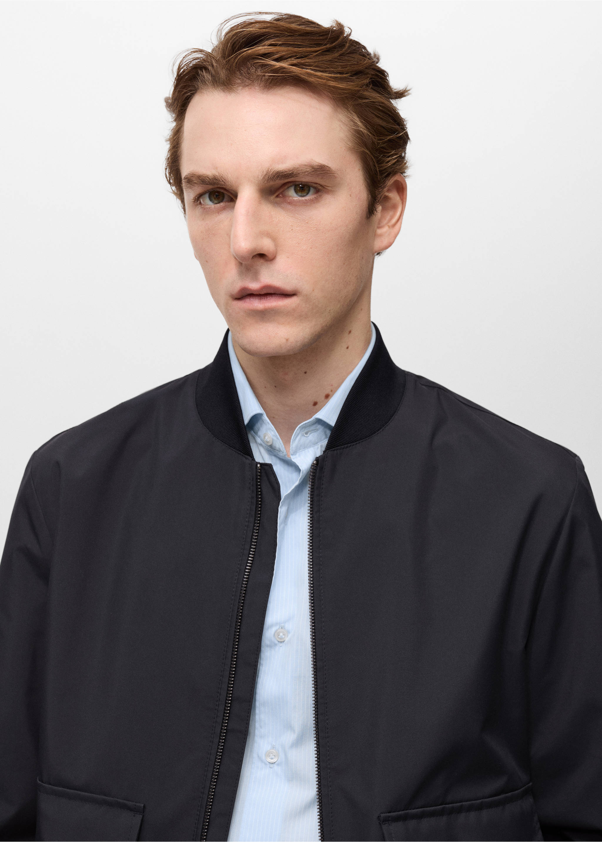 Water-repellent bomber jacket with pockets - Details of the article 1, Night Blue. Ref: 87024392-00.