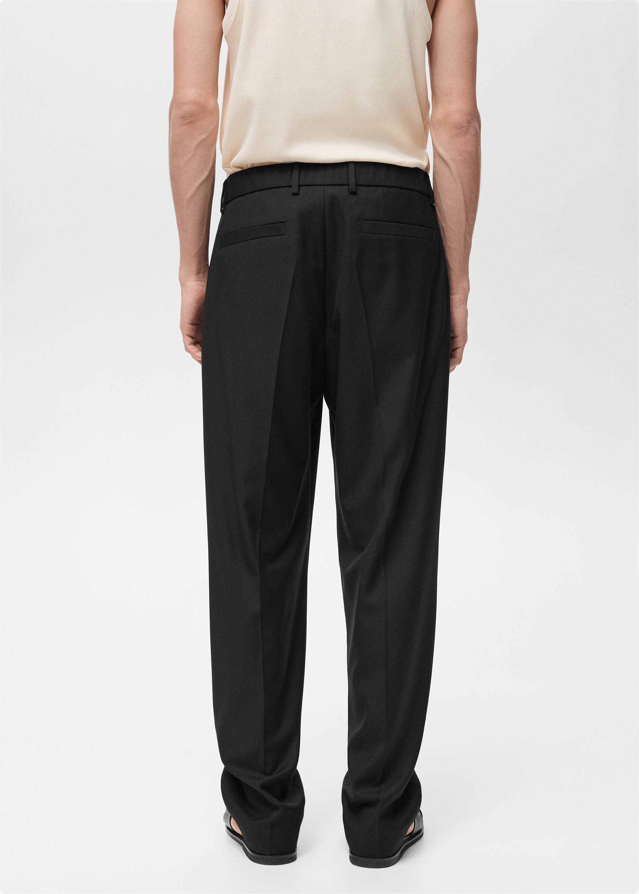 Relaxed-fit suit pants with pleats - Reverse of the article